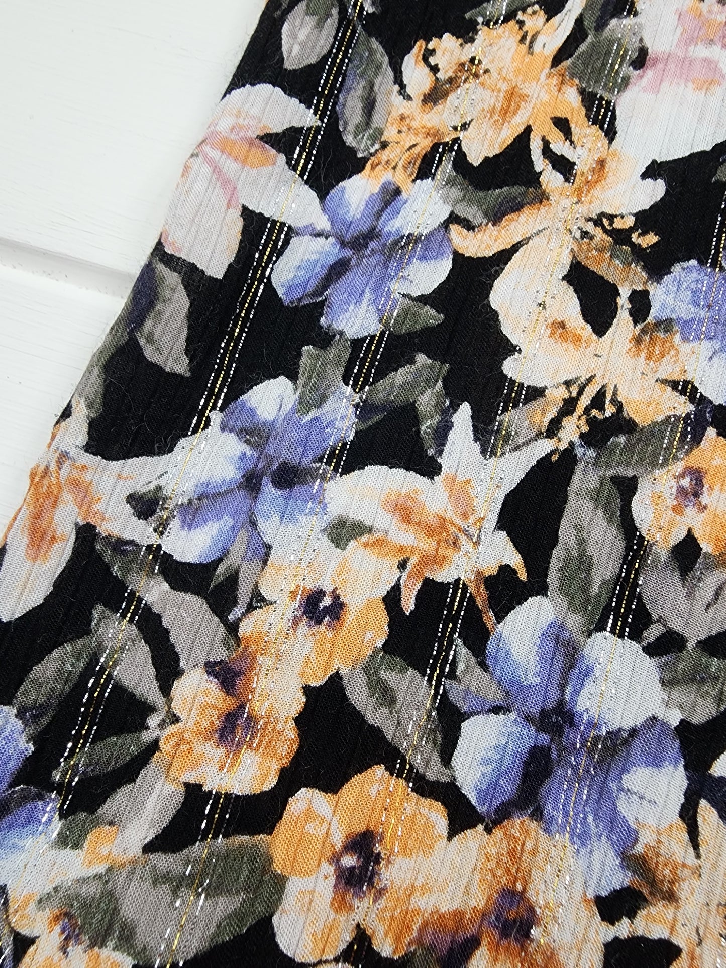 Kimono Dynamite, Small