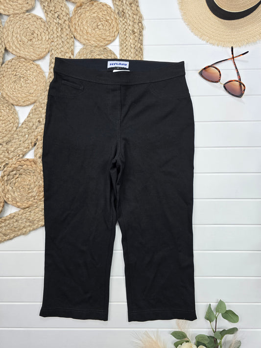 Capris Nygård, Grandeur 12