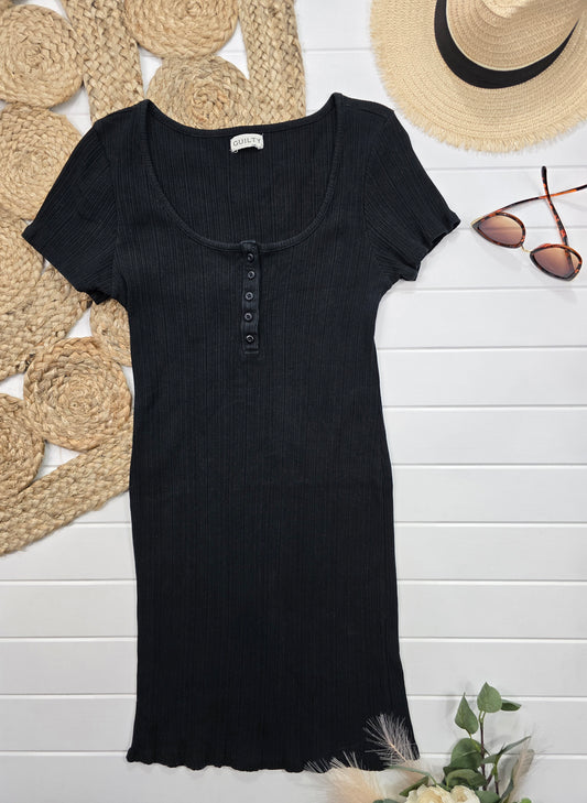 Robe Guilty, Médium