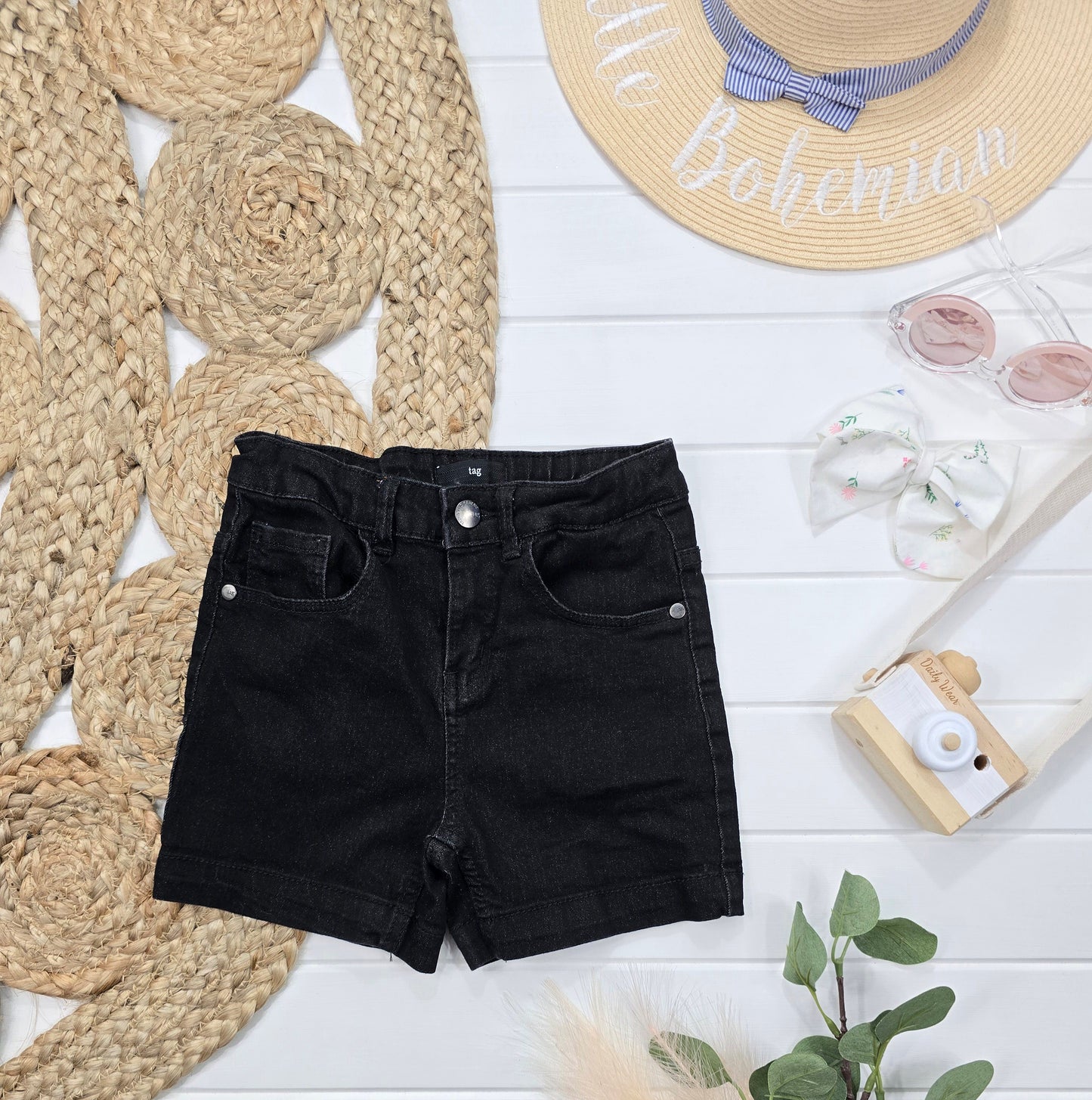 Short Tag, 7 ans