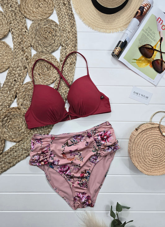 Bikini La Vie en Rose, Médium