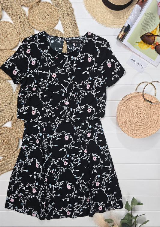 Robe Dynamite, Médium