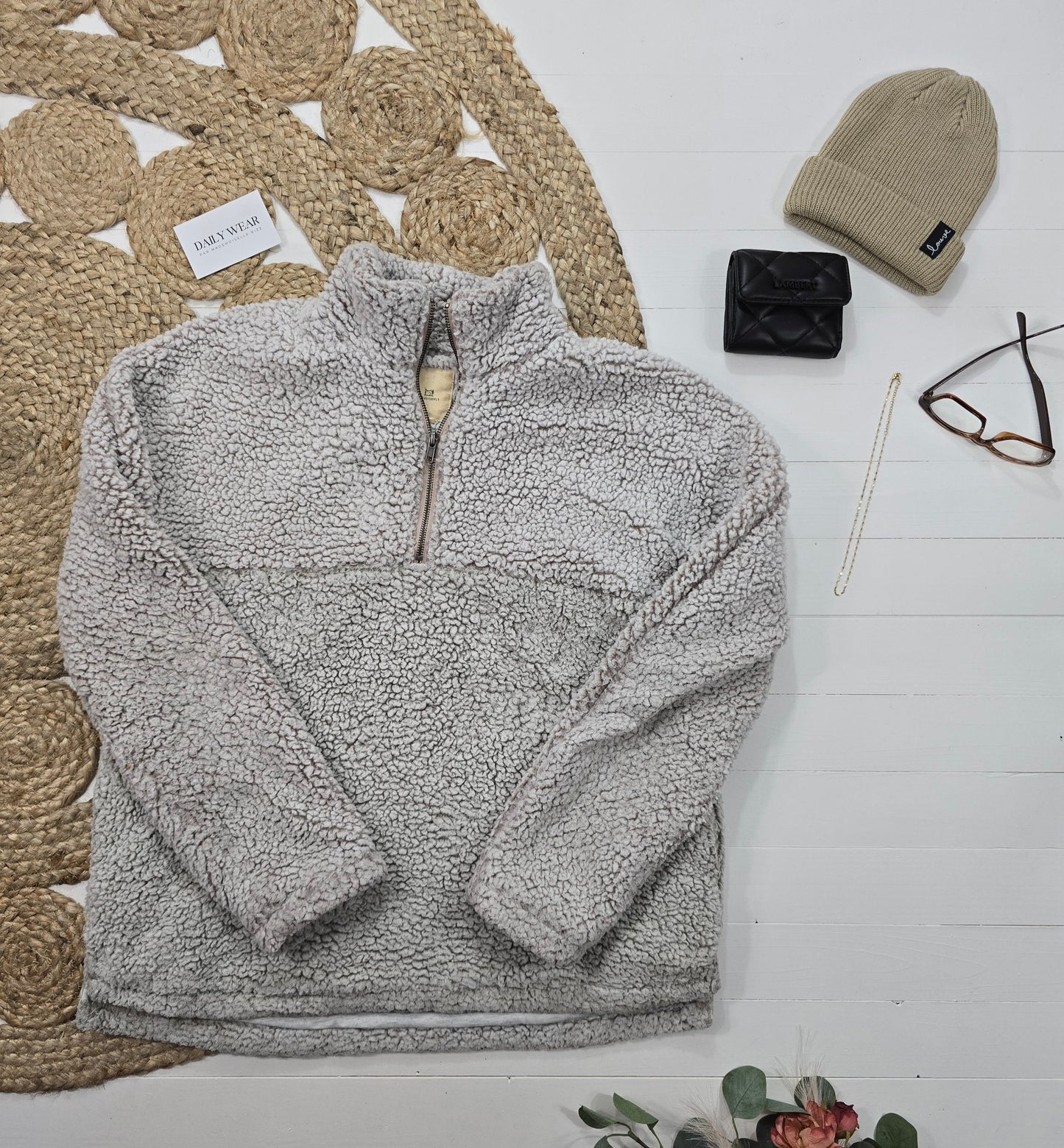 Chandail Thread Supply, Large