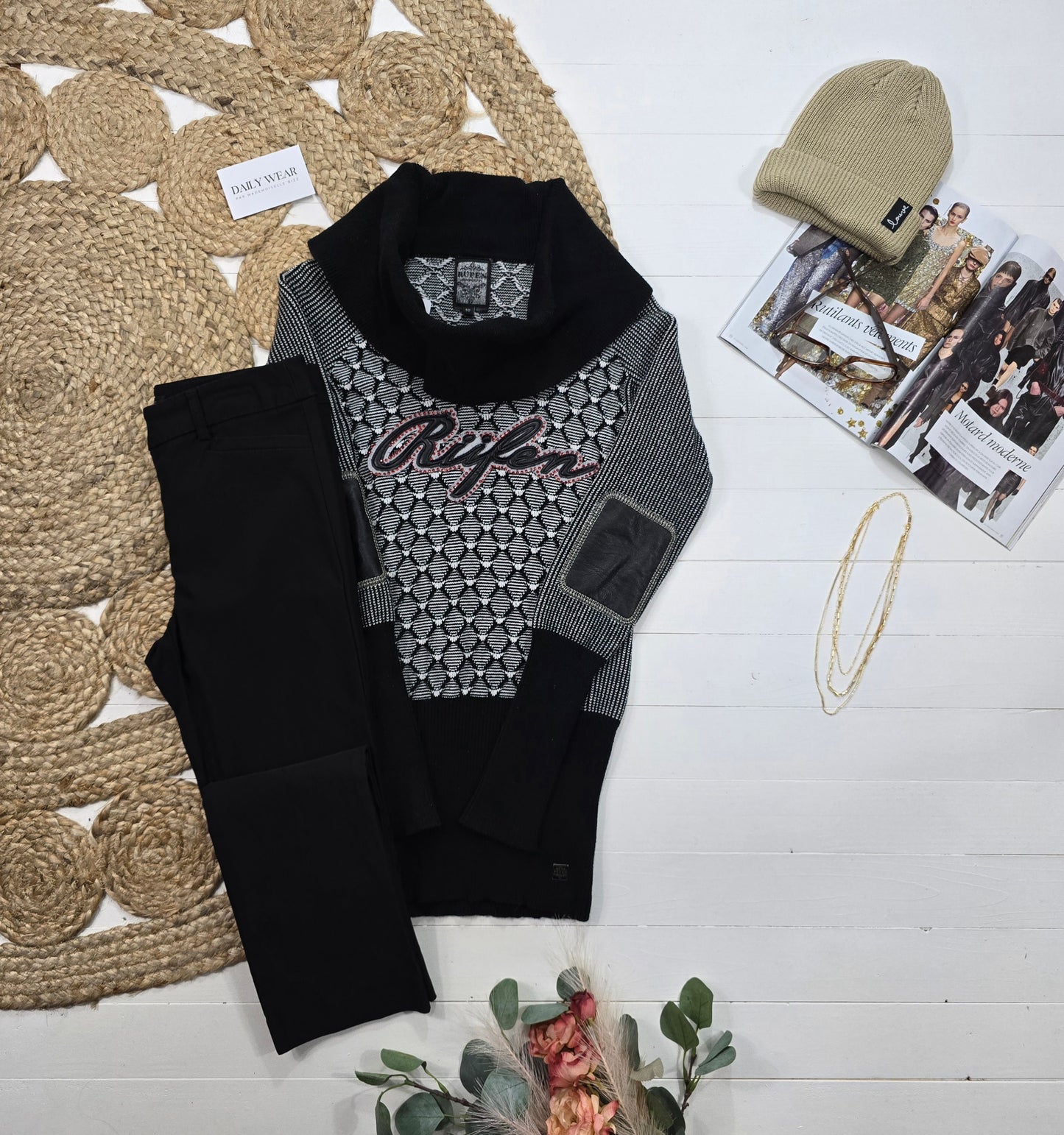 Ensemble Rüfen, Bishop+Young et Dynamite, Small - 4