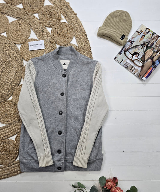 Veste Burton, Médium