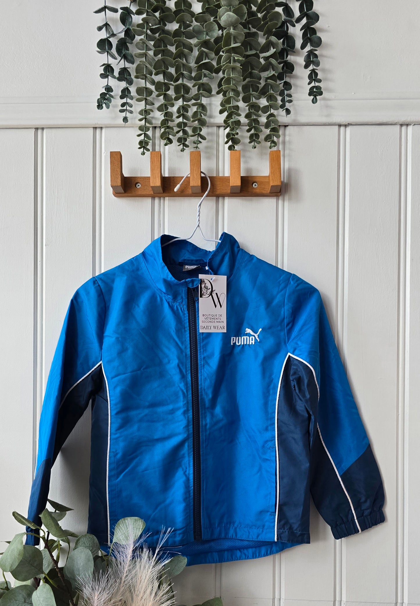 Coupe-vent Puma, 6 ans