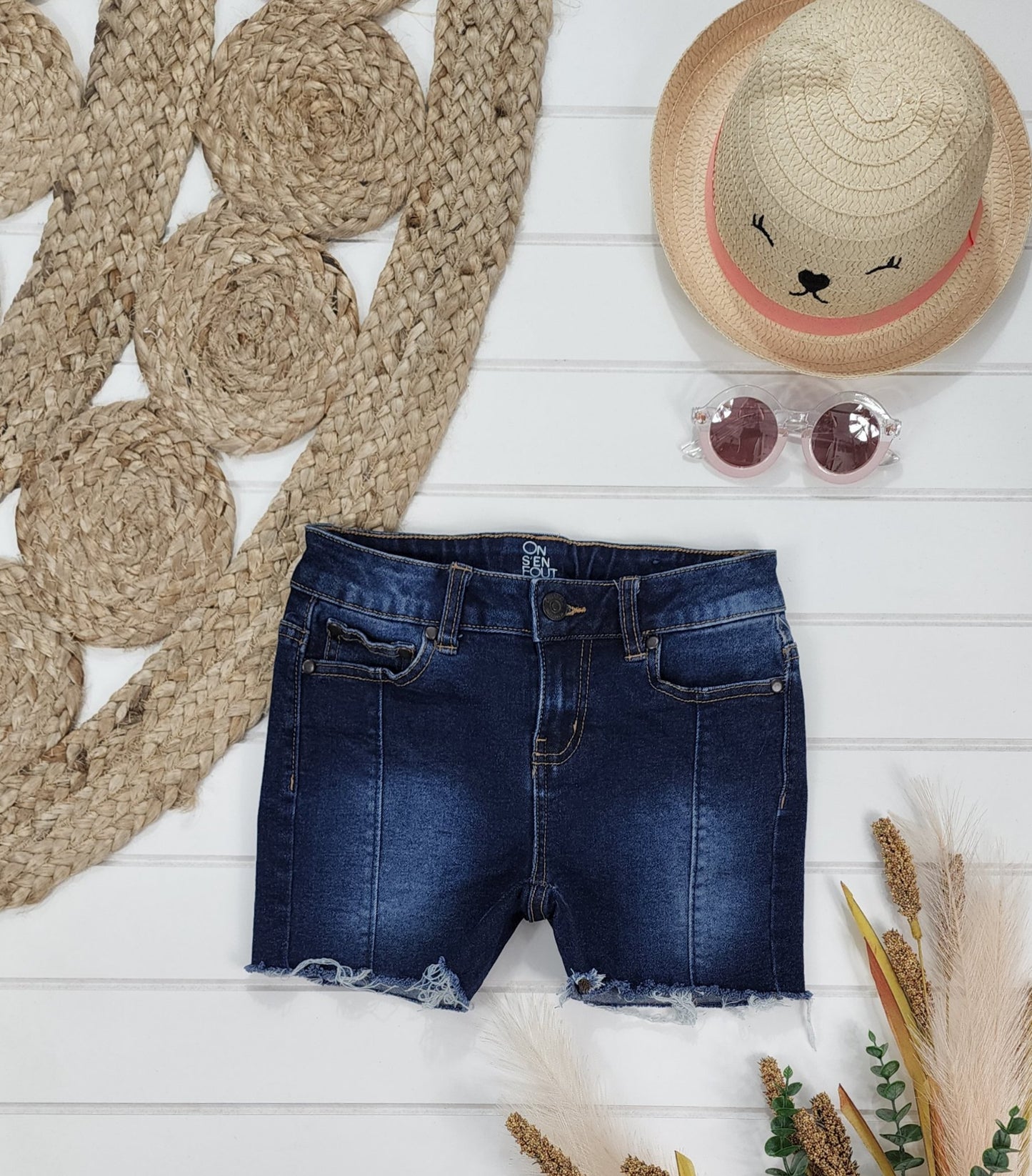 Short en jeans On s'en fou des garçons, 10 ans