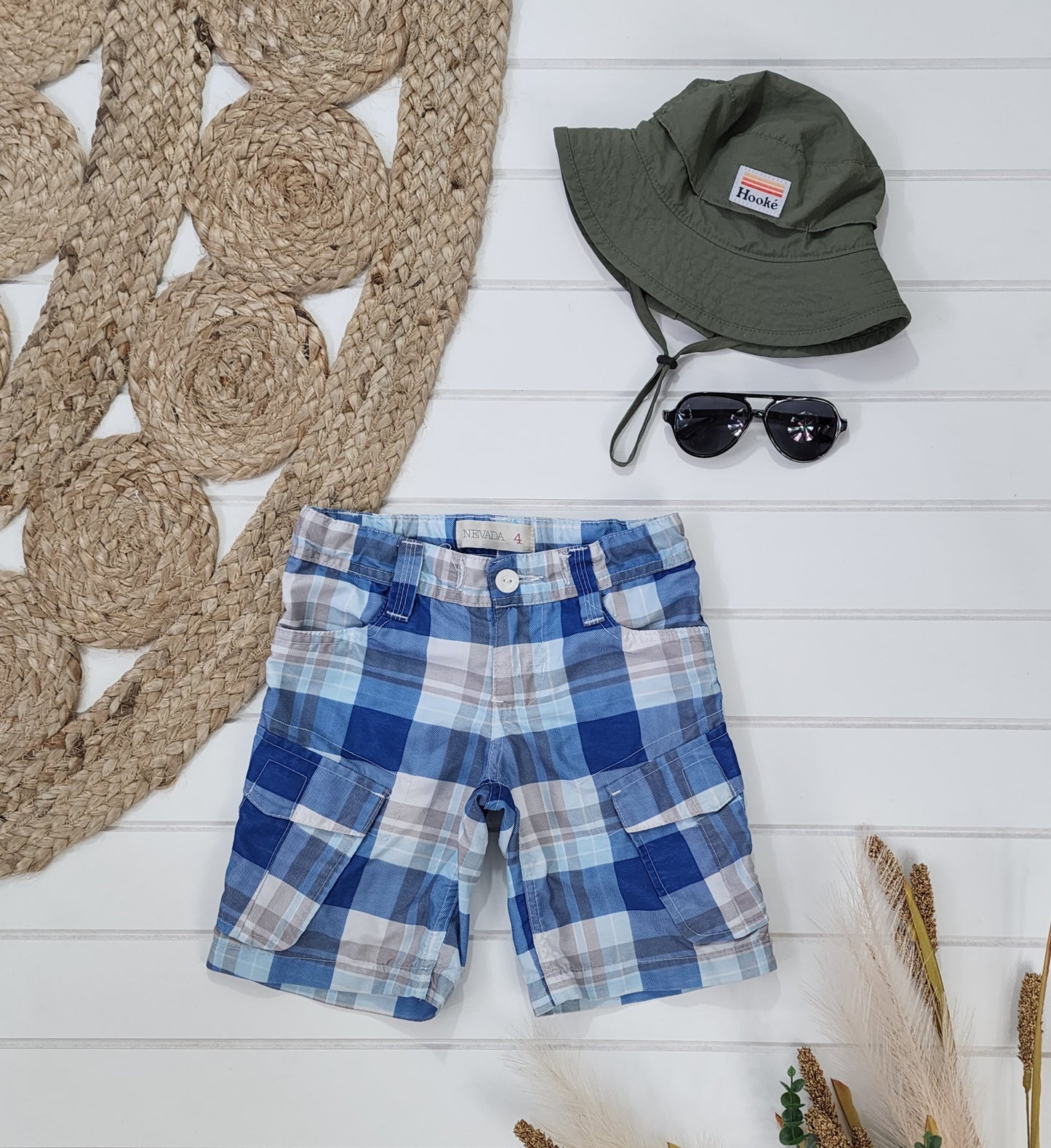 Short Nevada, 4 ans
