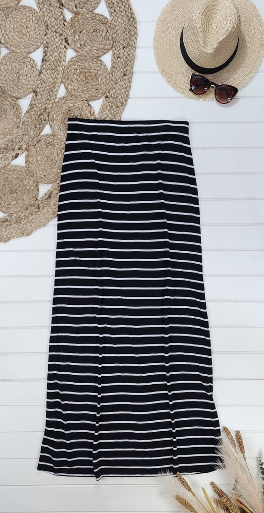 Jupe Garage, Médium