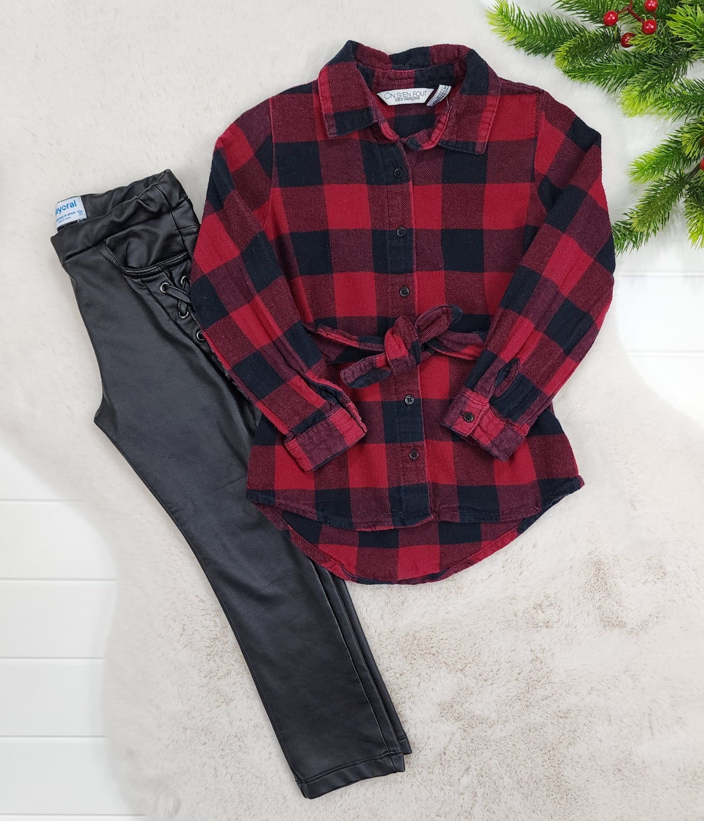 Ensemble On s'en fou des garçons et Mayoral, 4 ans