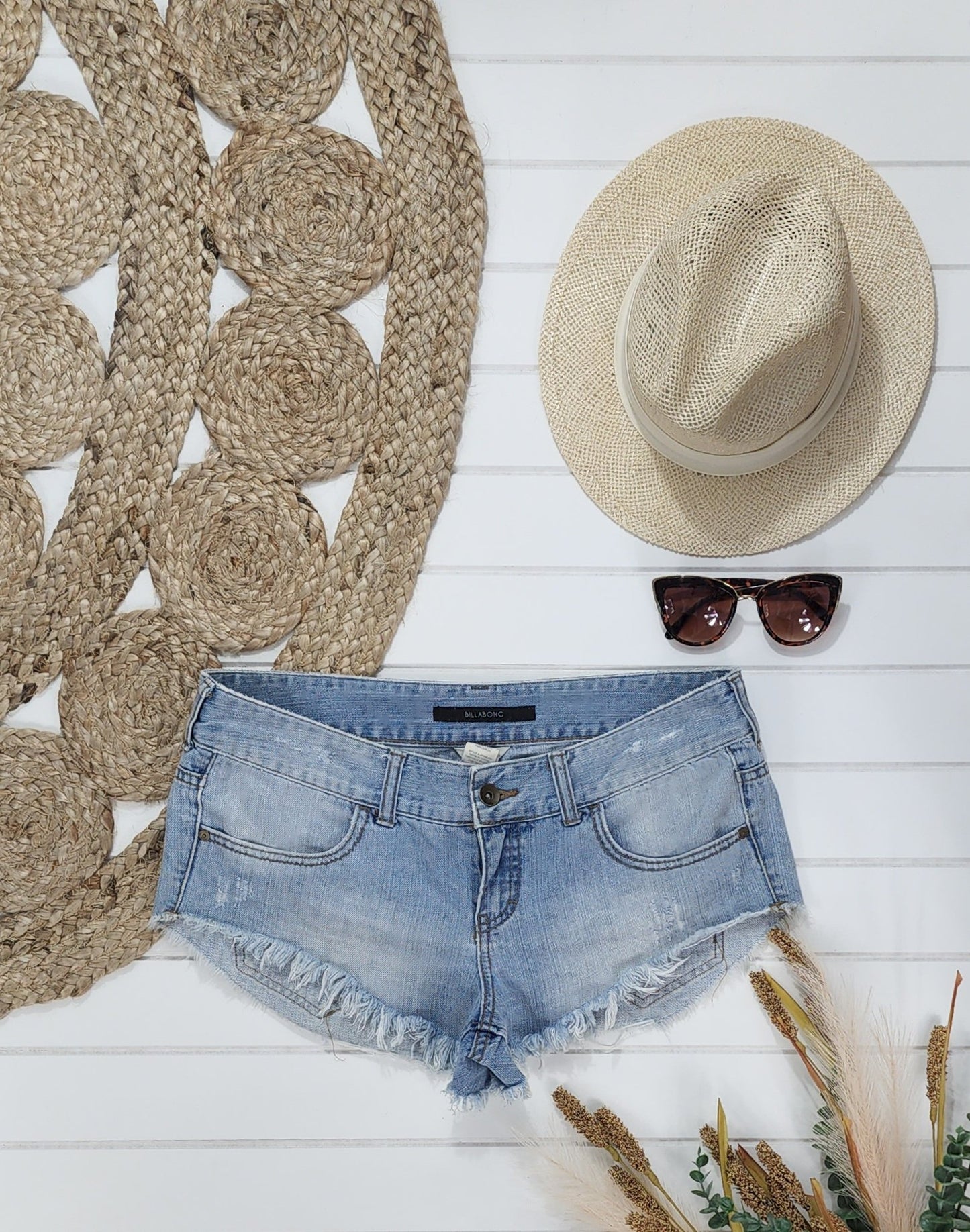 Short Billabong, 32