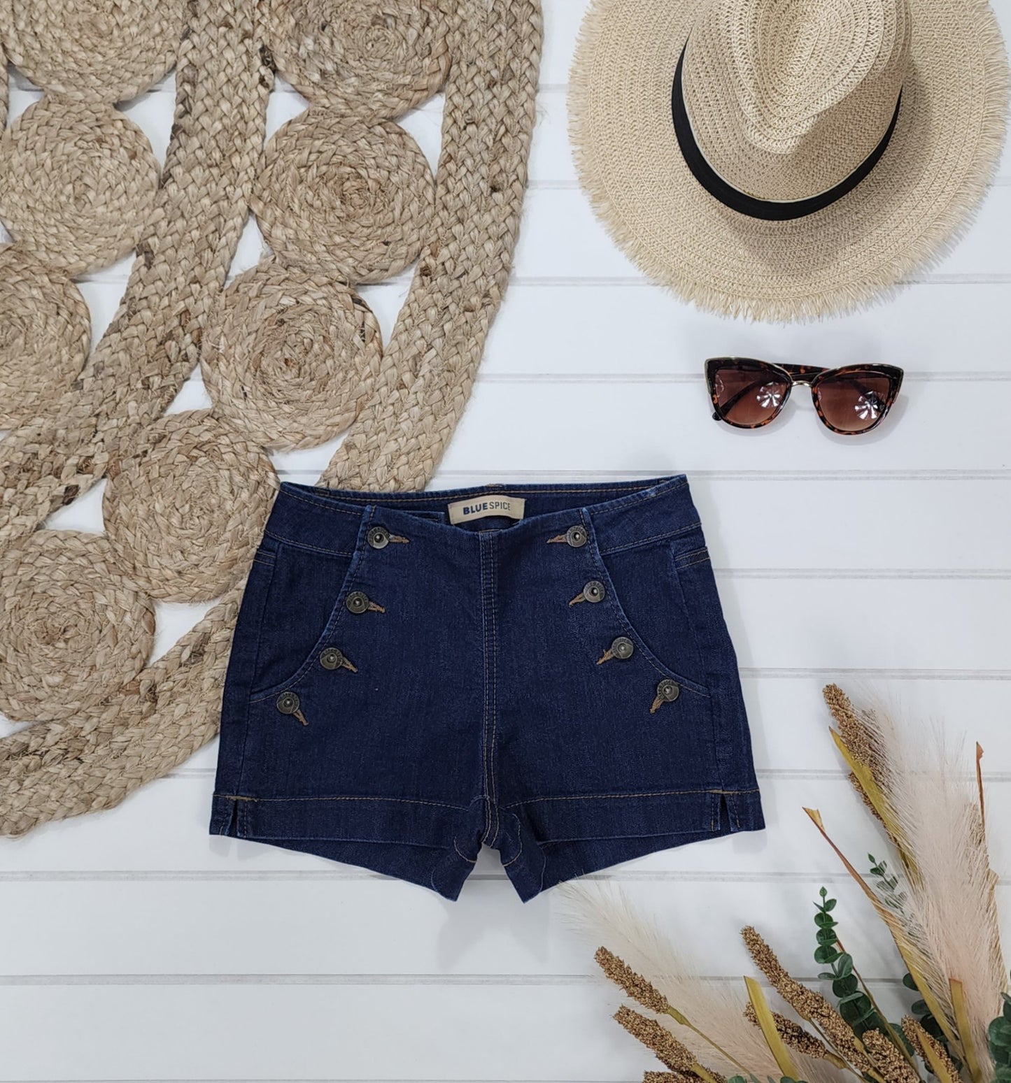 Short à taille haute, 1