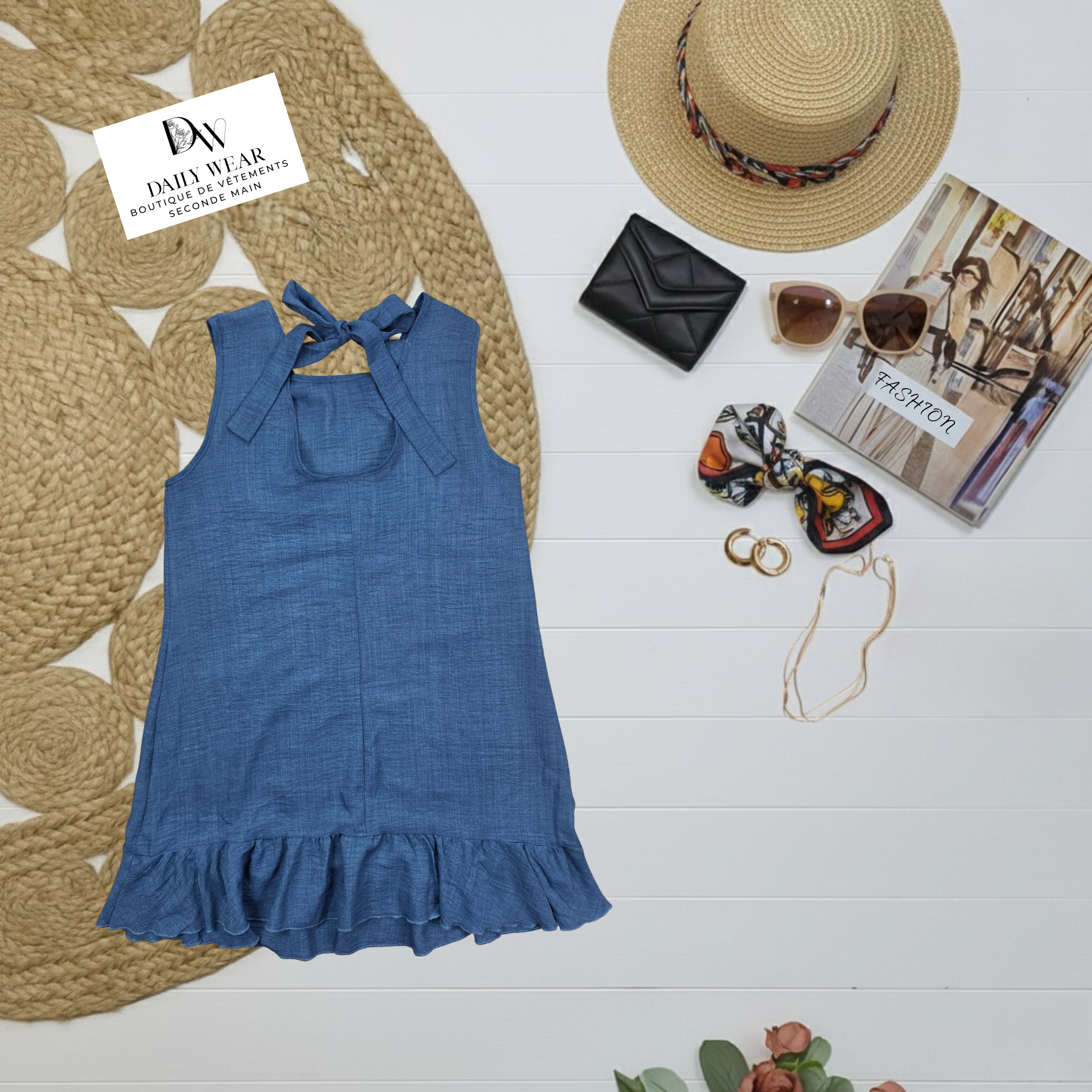 Robe Bleue, Large