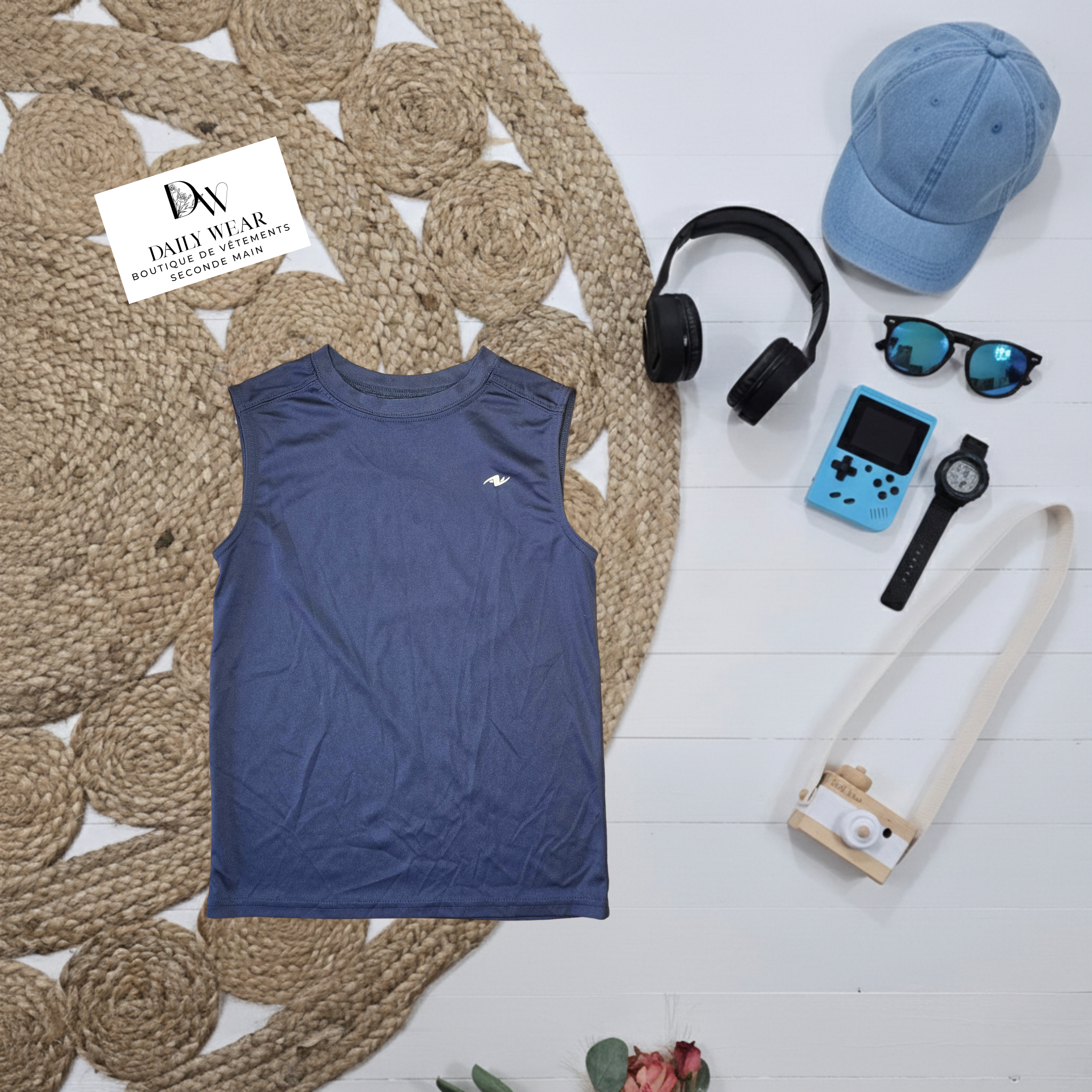 Camisole Athletics Works, 7 ans