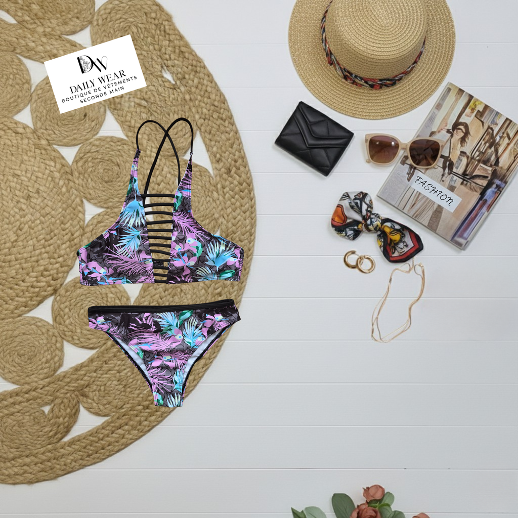 Bikini, Small