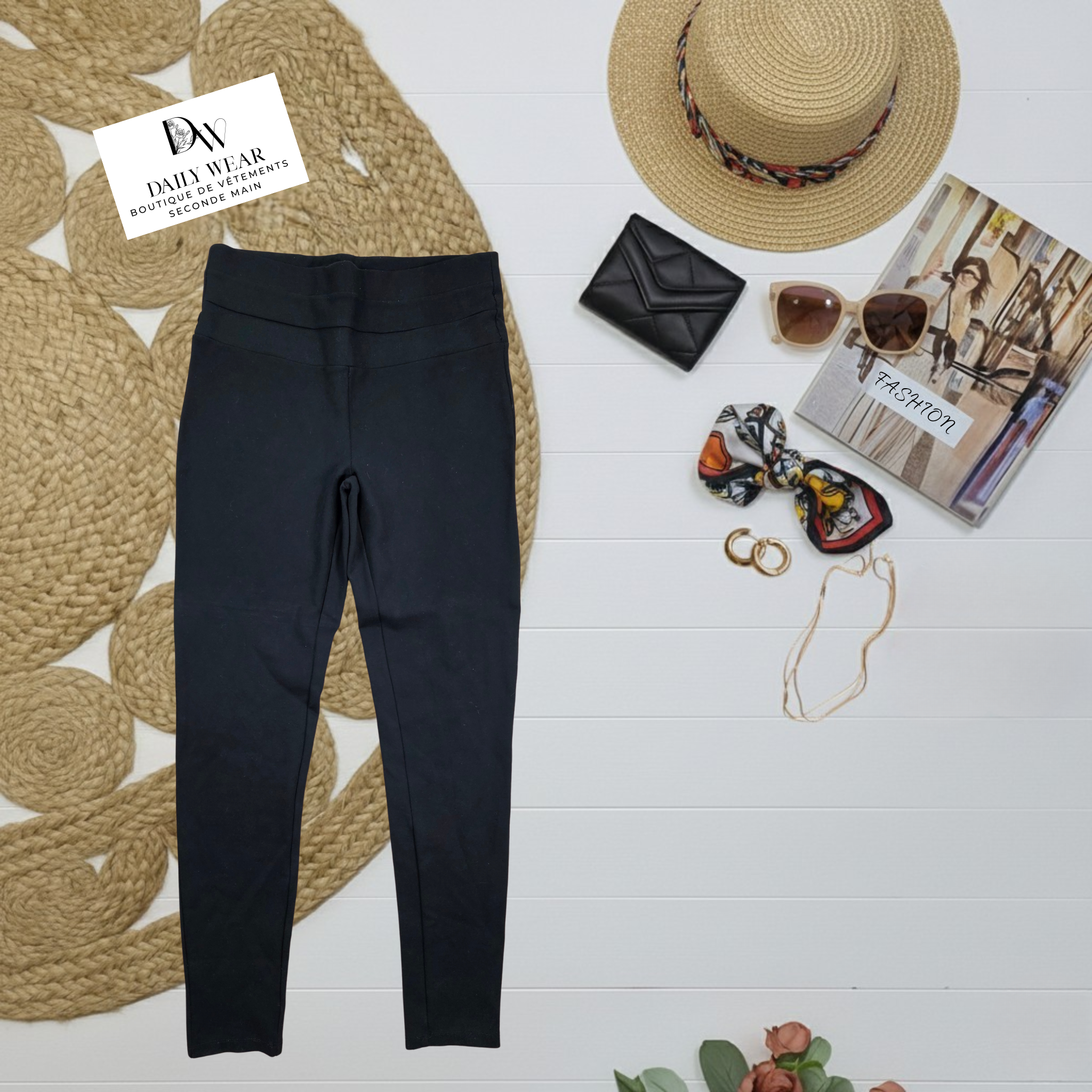 Pantalon Suzy Shier, Médium