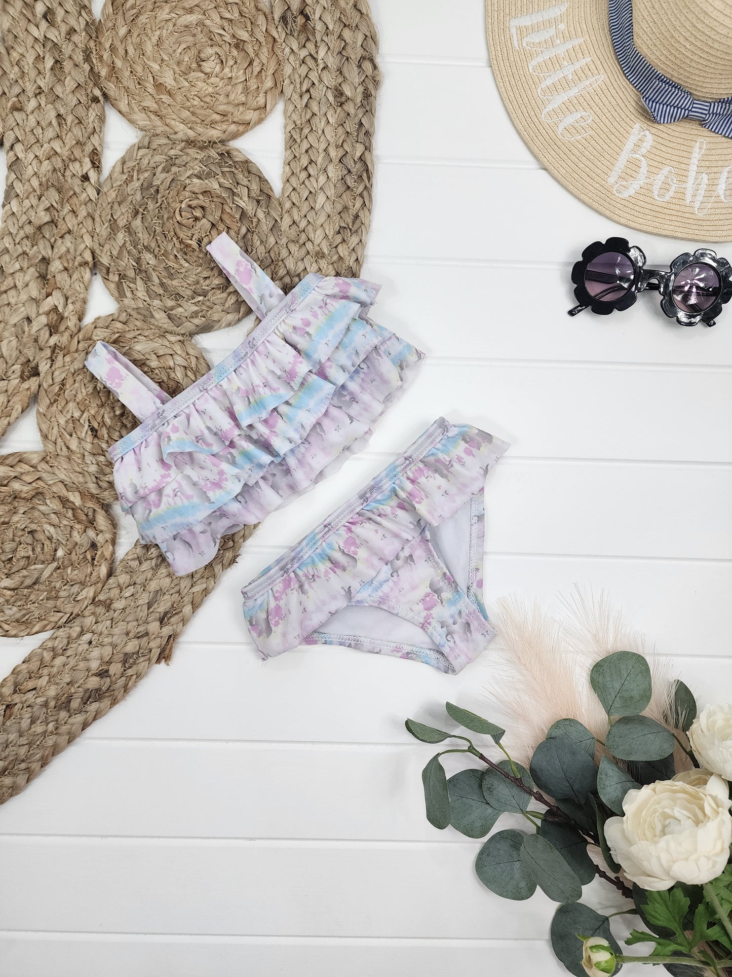 Bikini George, 12 mois