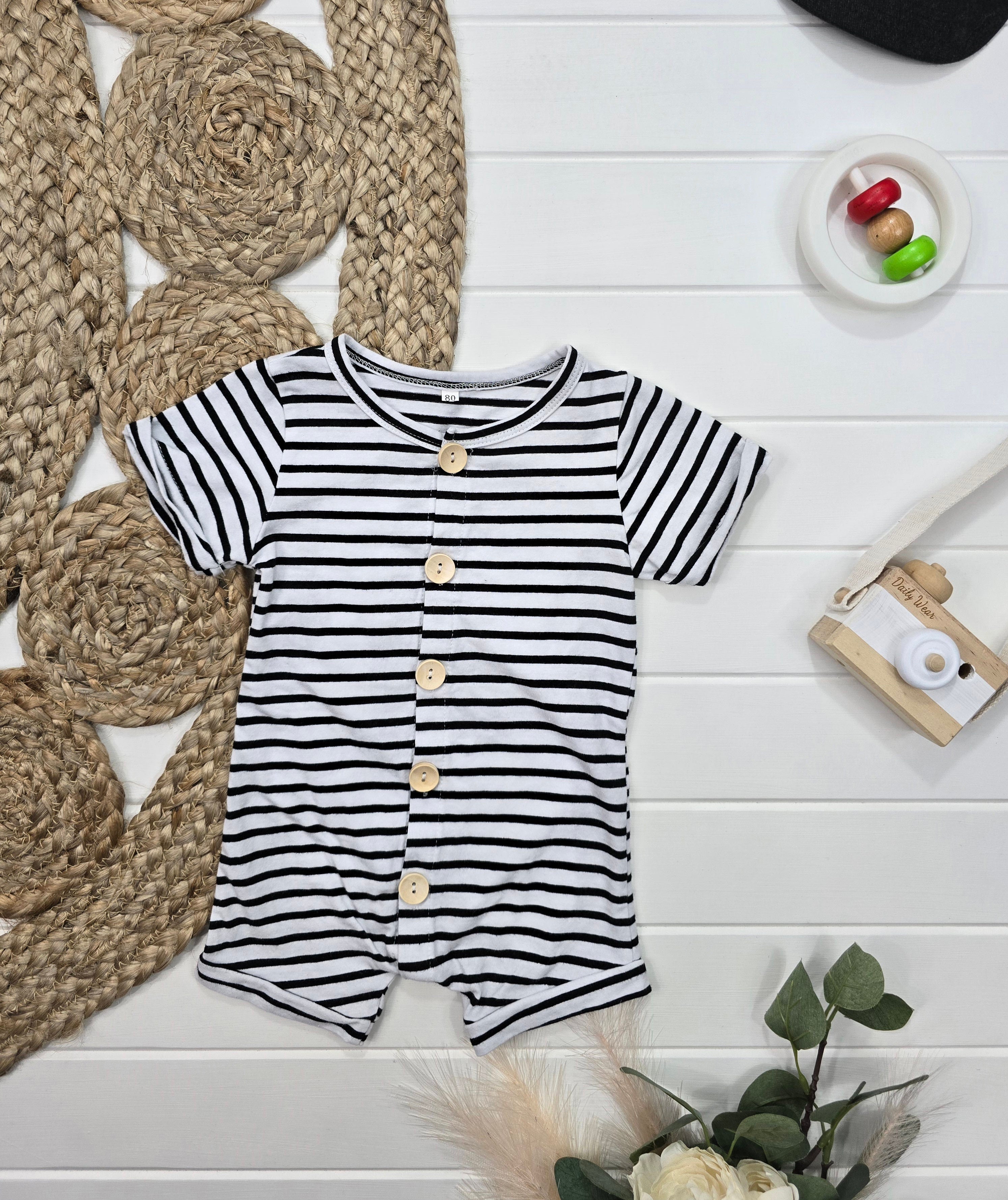 Combishort blanc et noir, 6-12 mois
