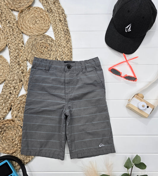 Short Quiksilver, 7 ans