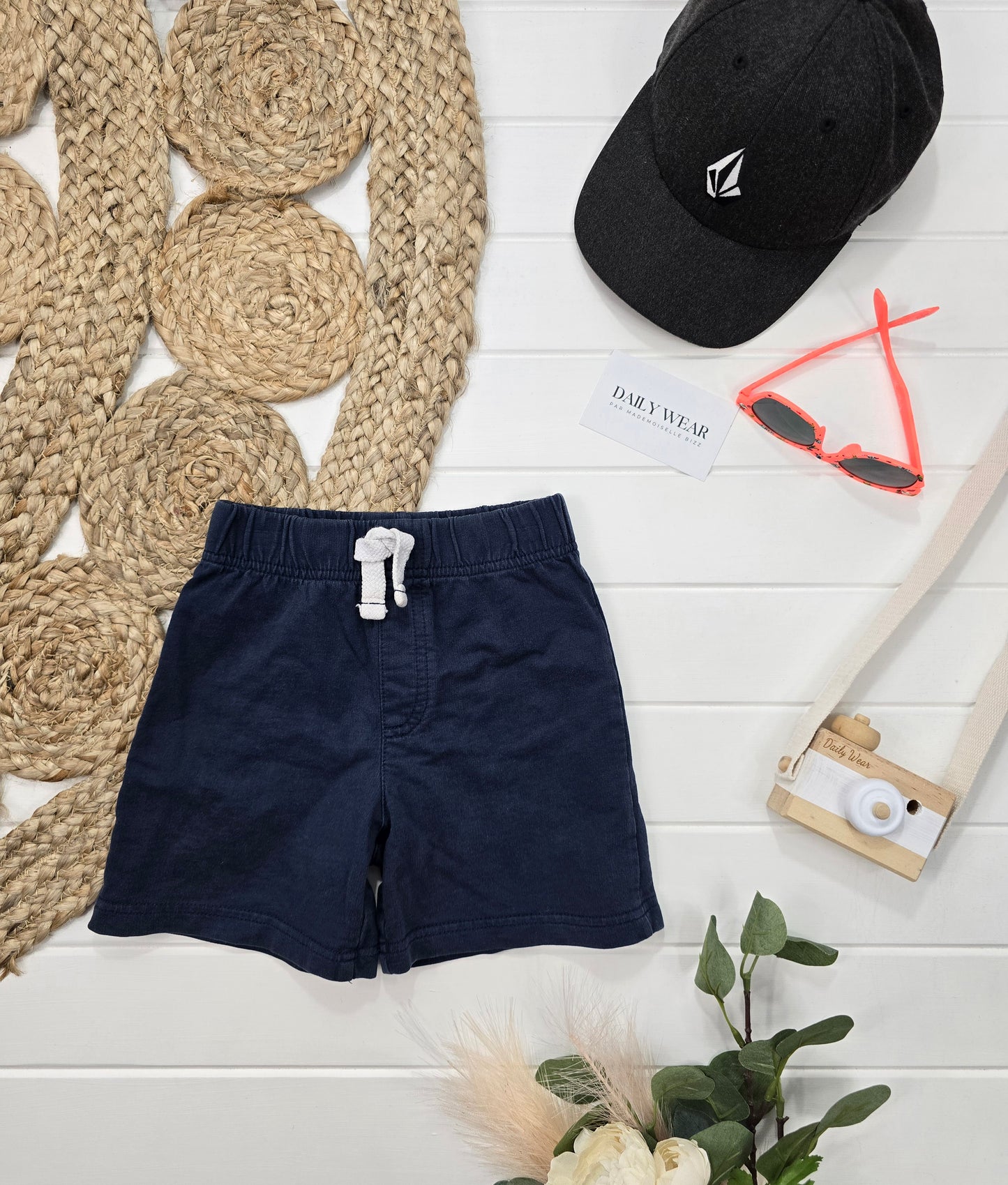 Short George, 2-3 ans