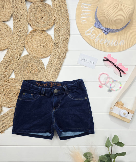 Short Sweet Jeans, 8 ans