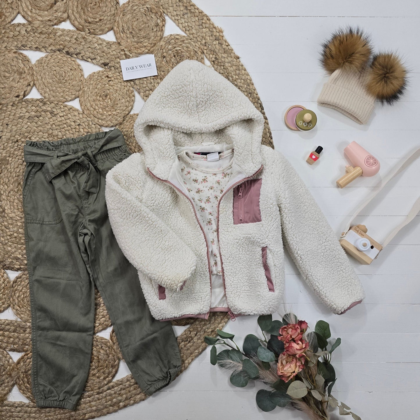 Ensemble Zara, Arie et George, 6 ans