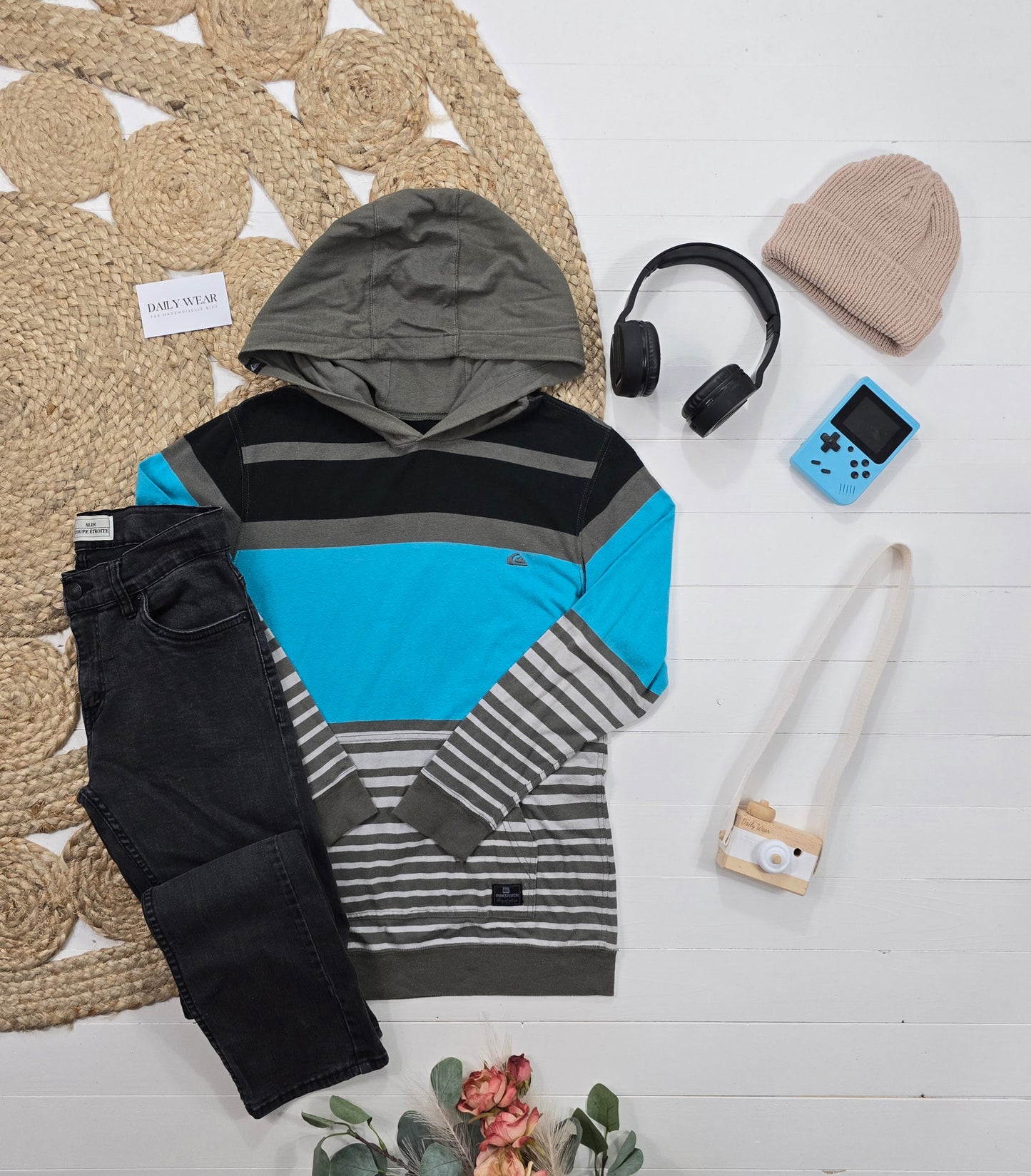 Ensemble Quiksilver, Me Too et Levi's, 14 ans