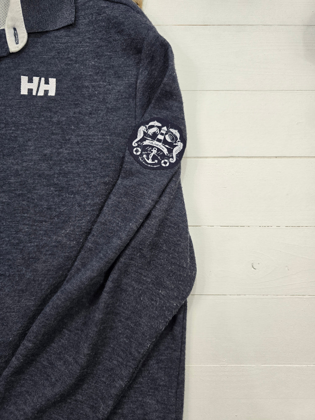 Chandail Helly Hansen, Médium