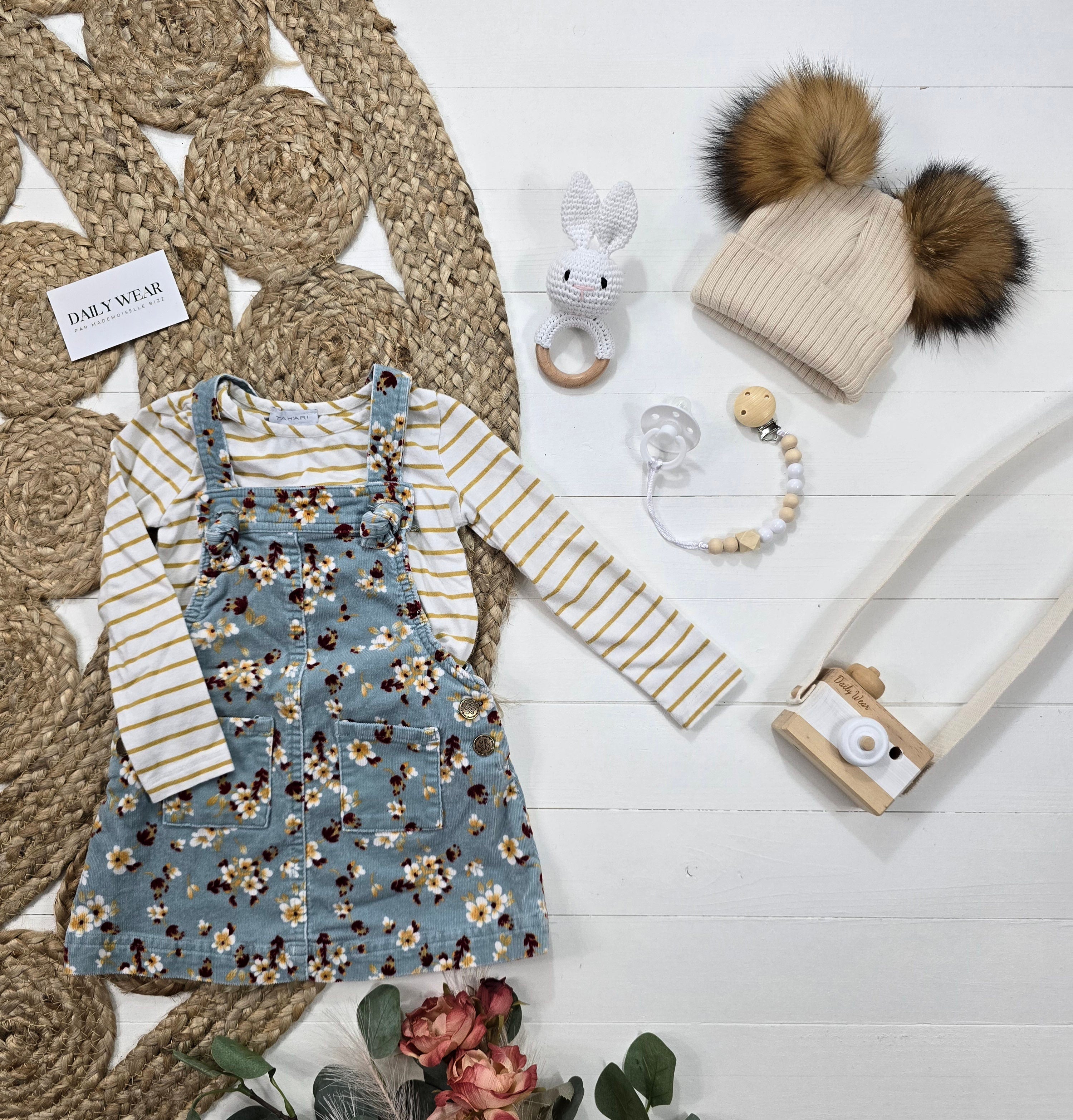 Ensemble Tahari, 24 mois