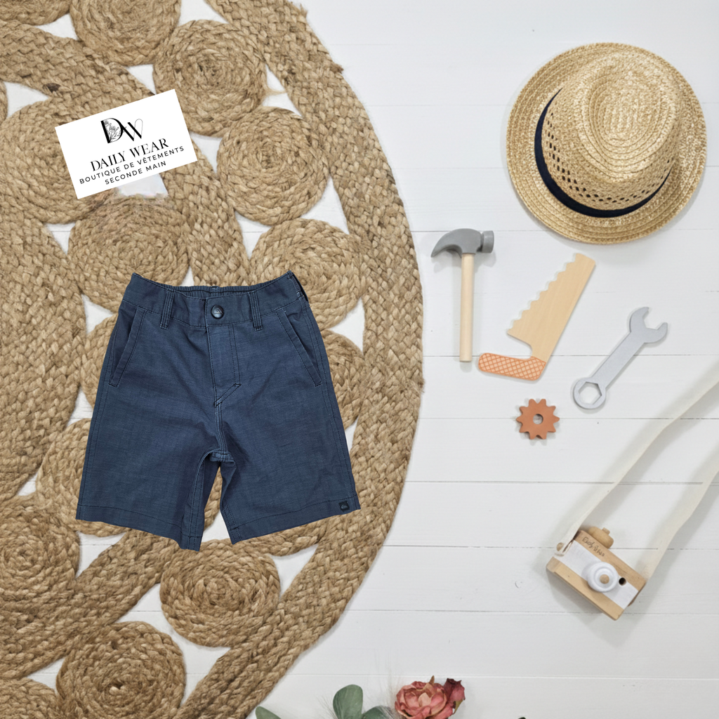 Short Quiksilver, 4-5 ans
