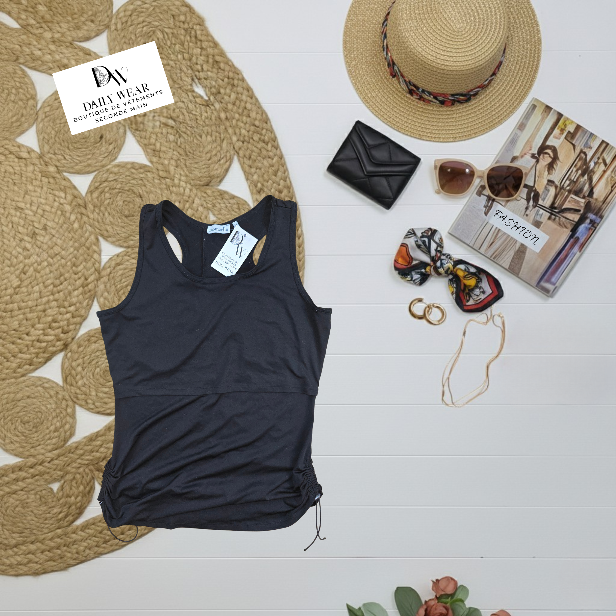 Camisole Momzelle, Médium