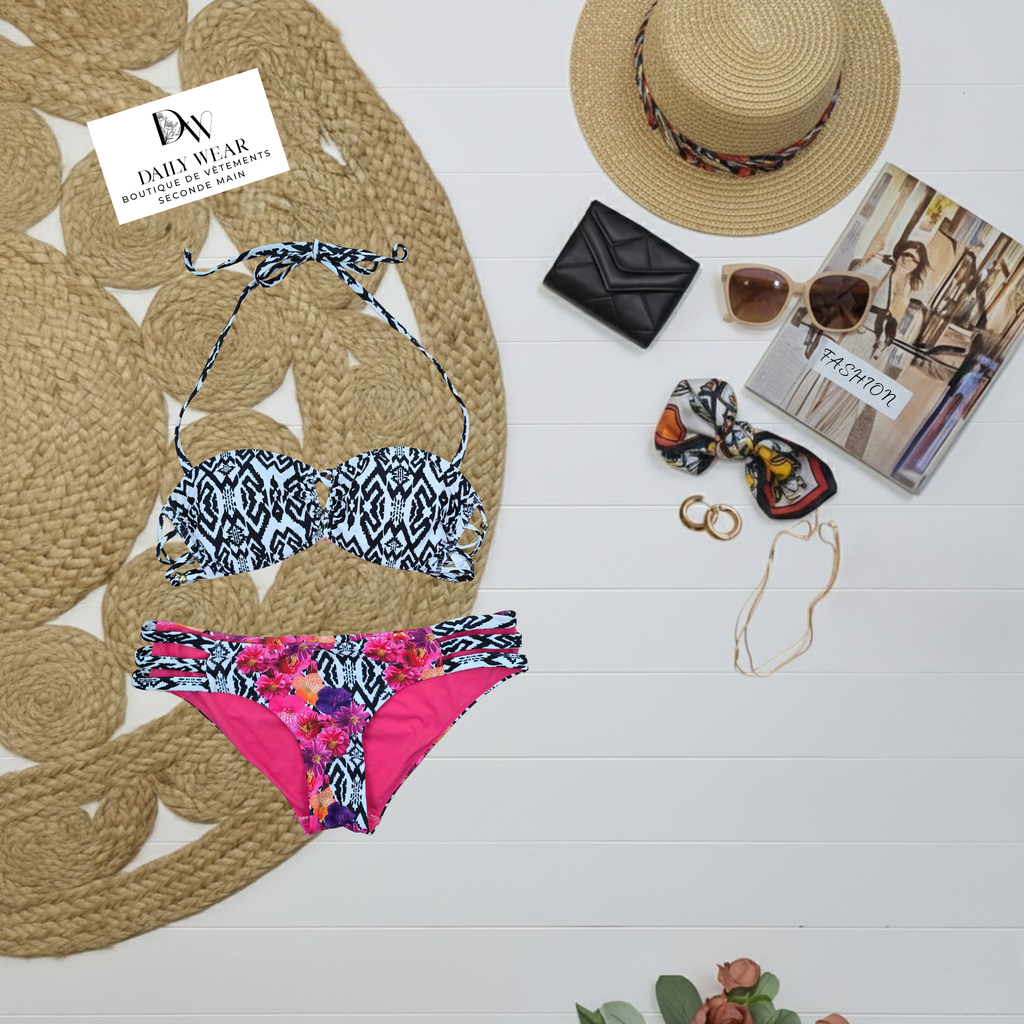 Bikini La Vie en Rose, Médium