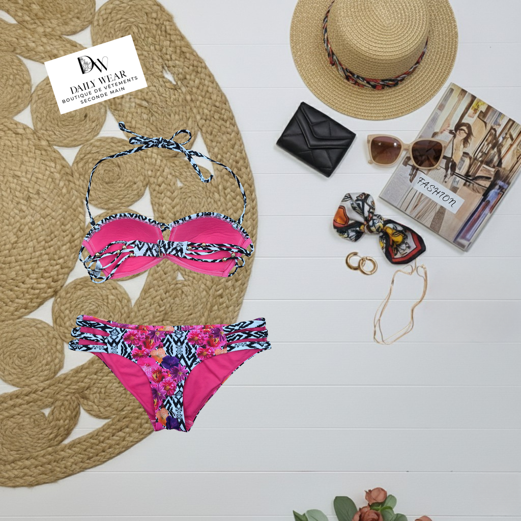 Bikini La Vie en Rose, Médium