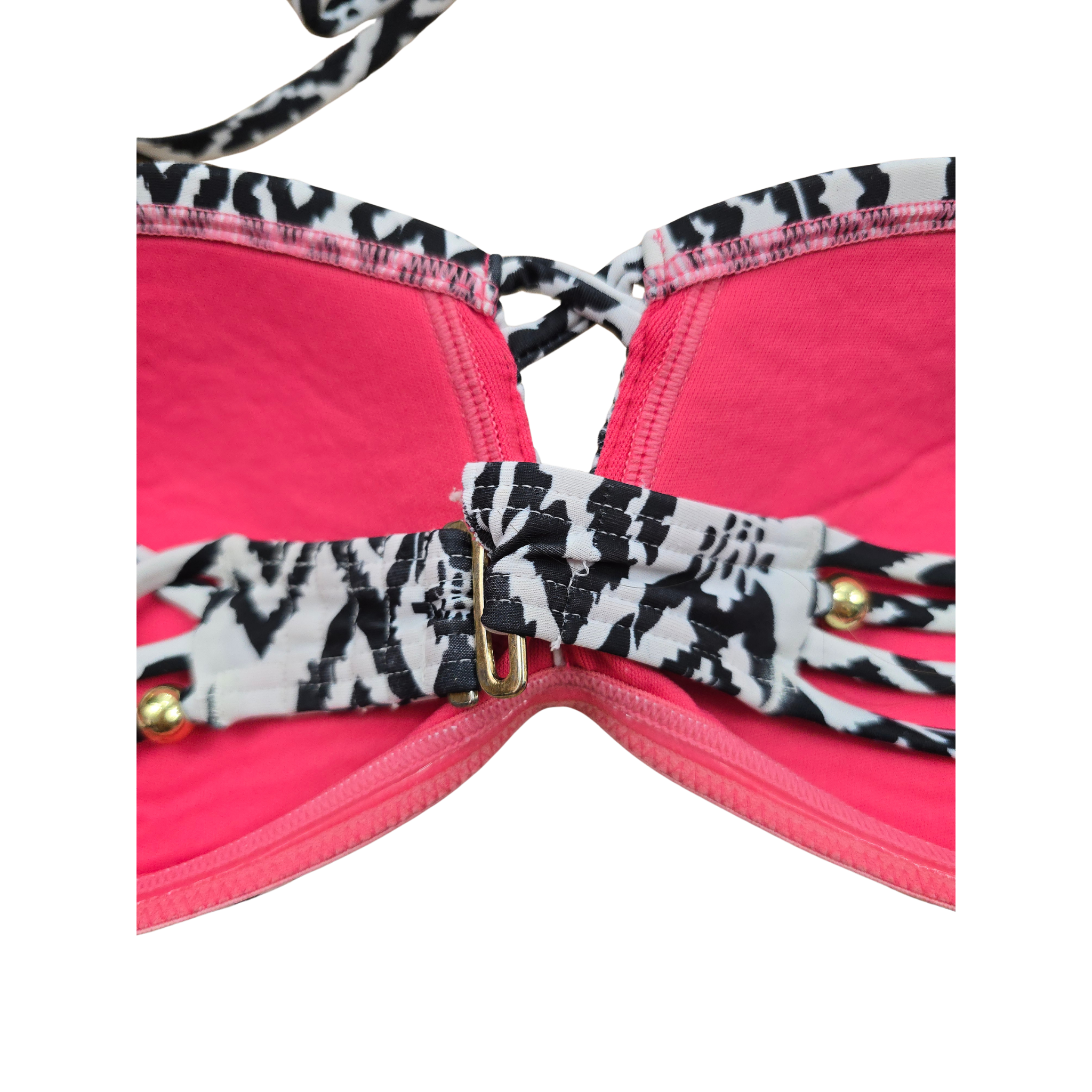 Bikini La Vie en Rose, Médium