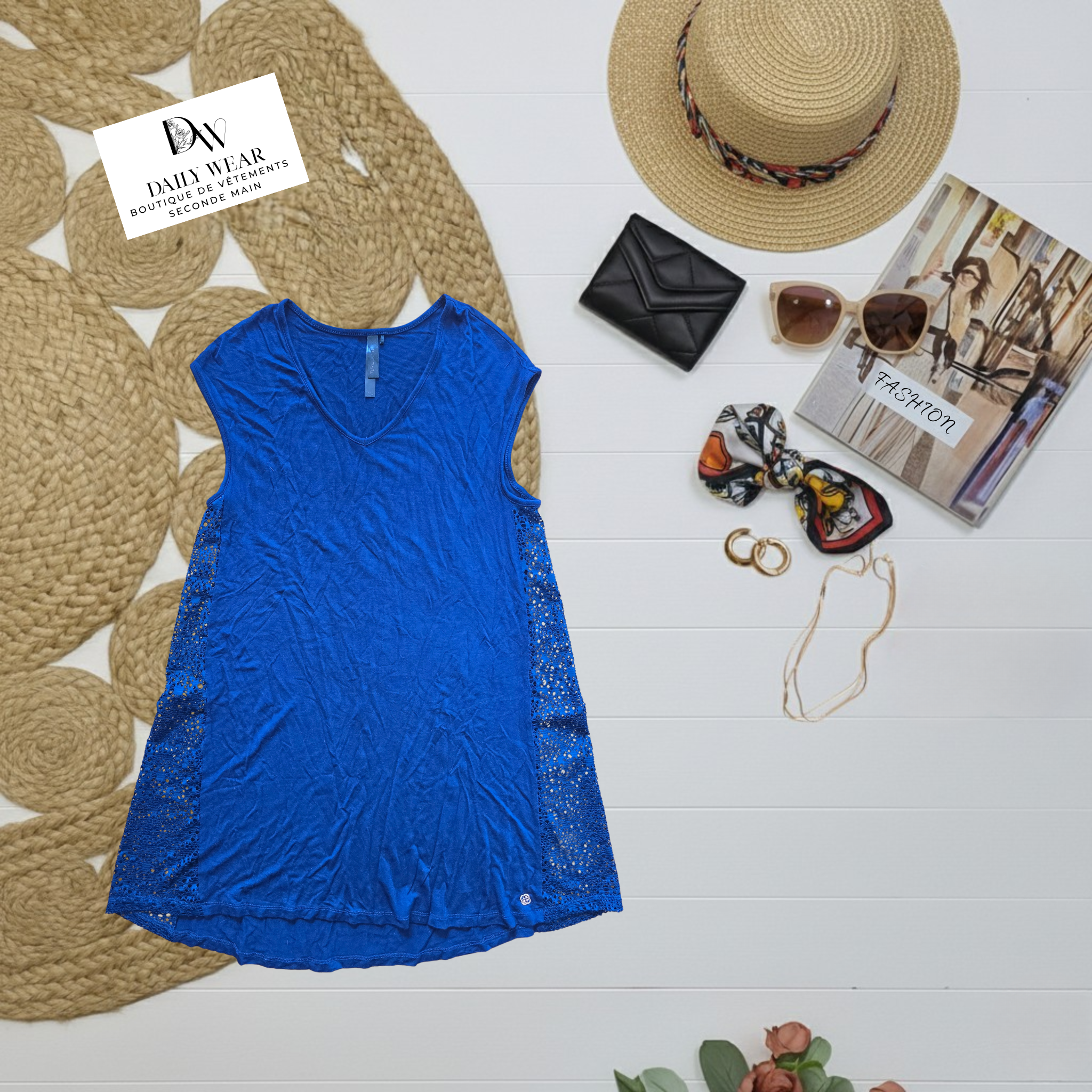 Robe Bleu, Large