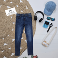Jeans George, 16 ans