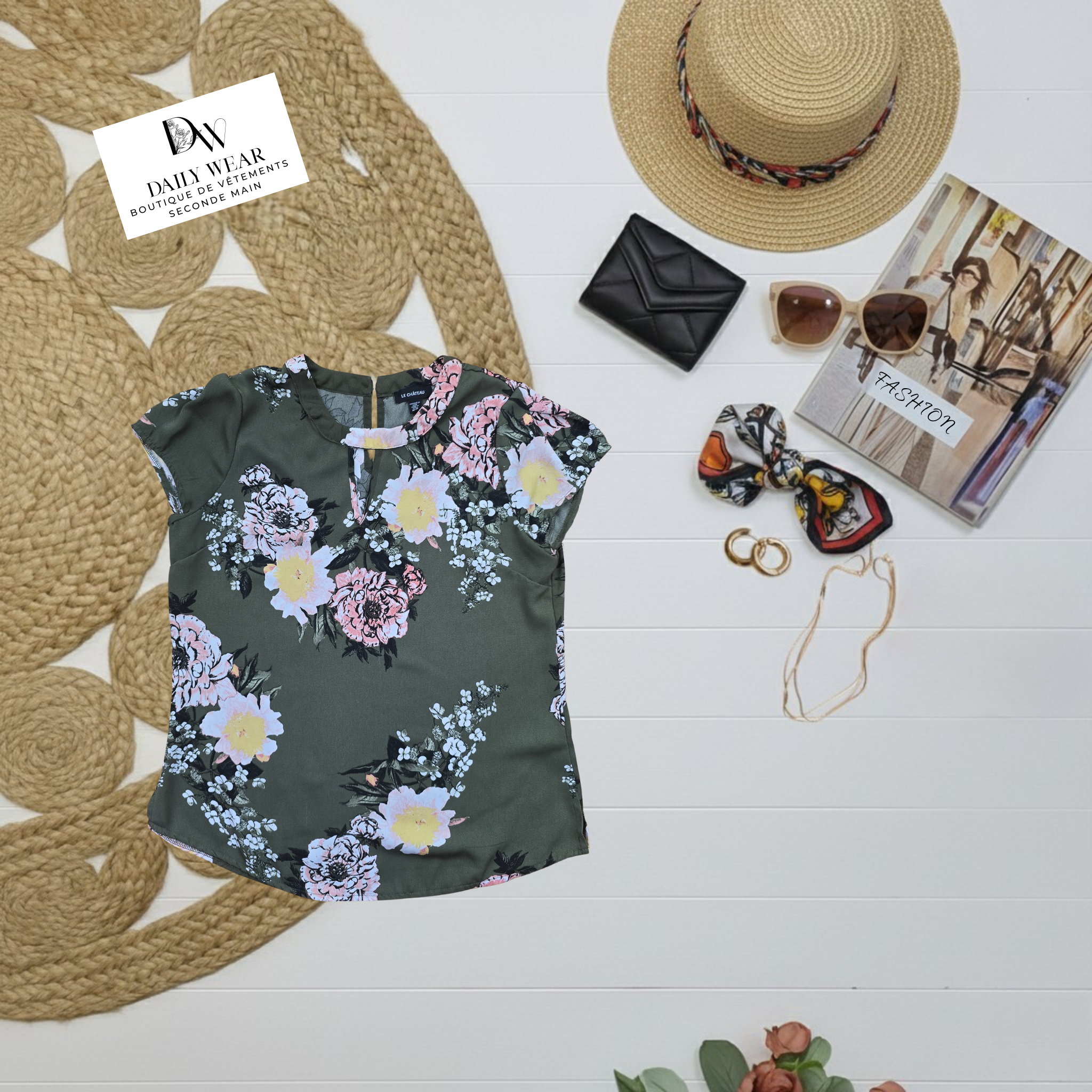 Blouse Le Château, Médium