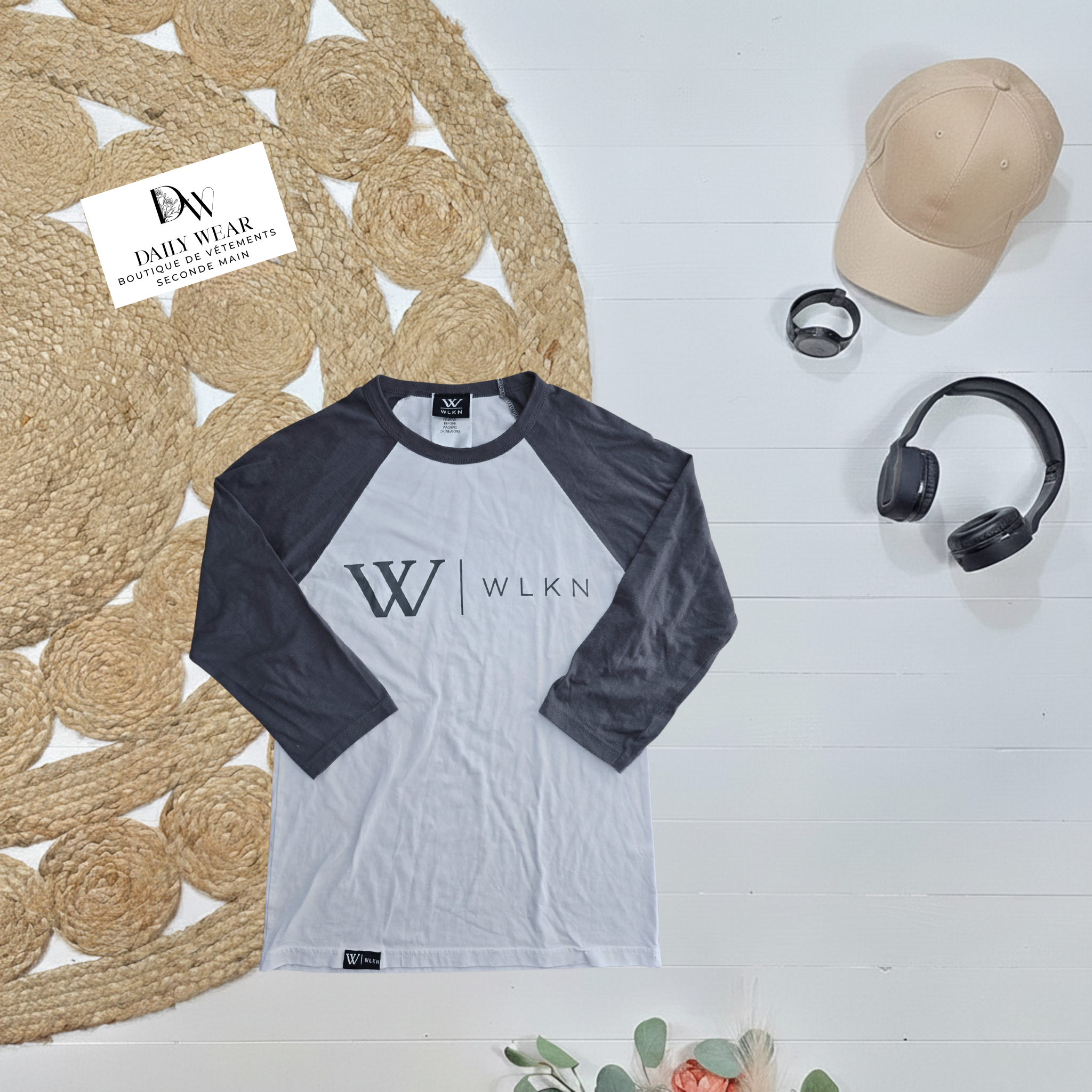 Chandail WLKN, Small