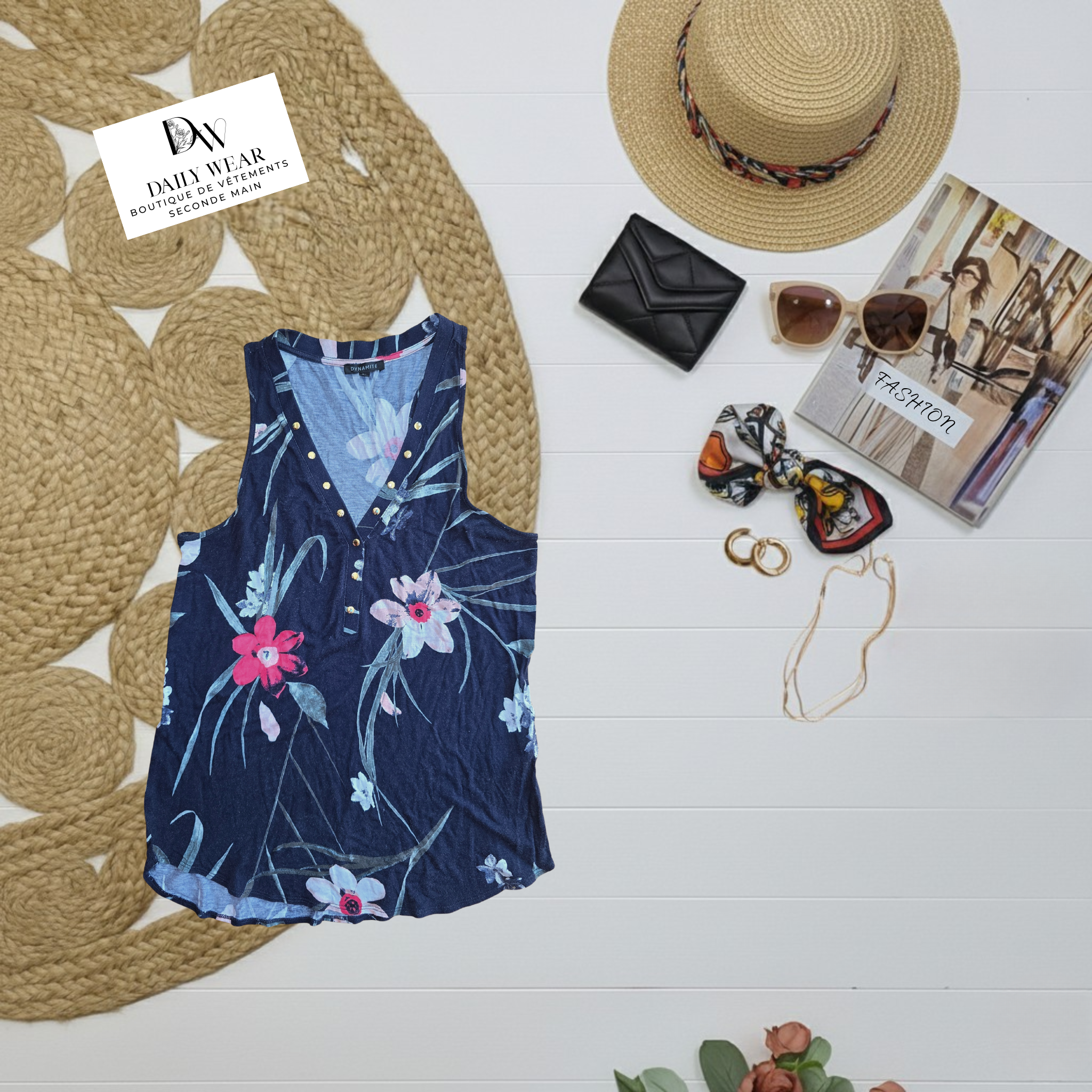 Camisole Dynamite, Small