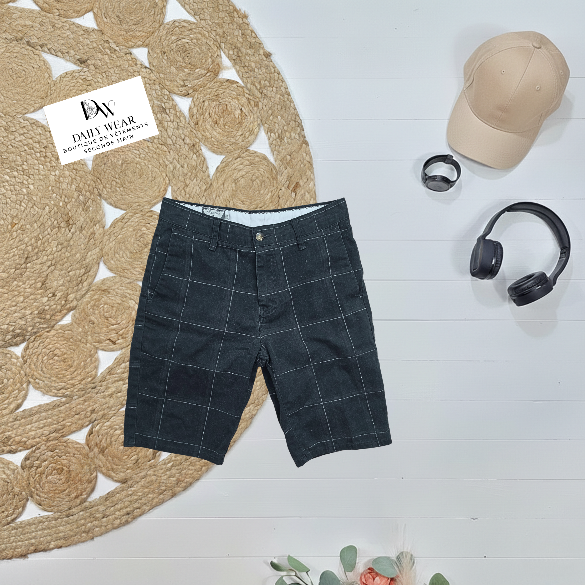 Short Volcom, 28