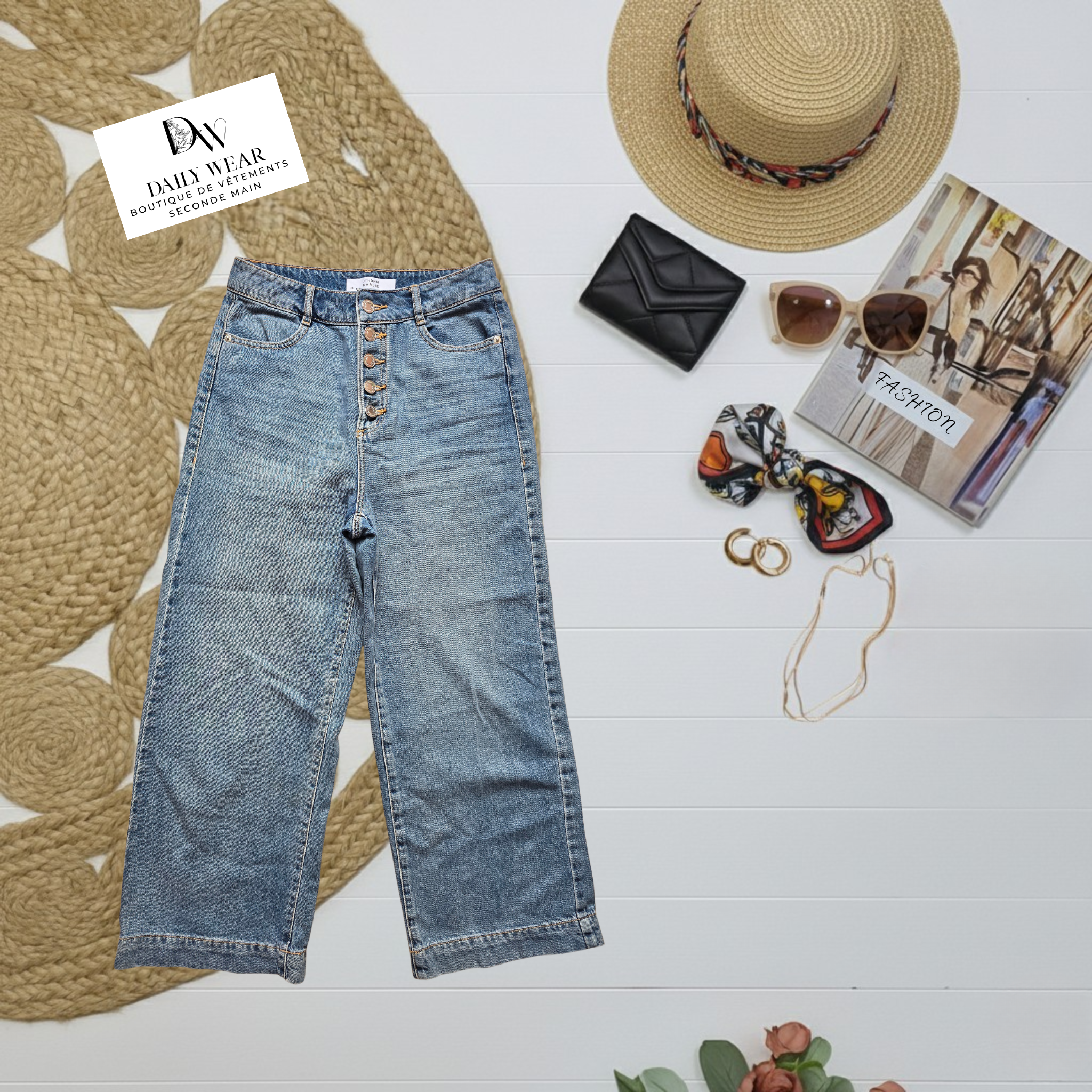 Capri Dynamite/KARLIE, 25