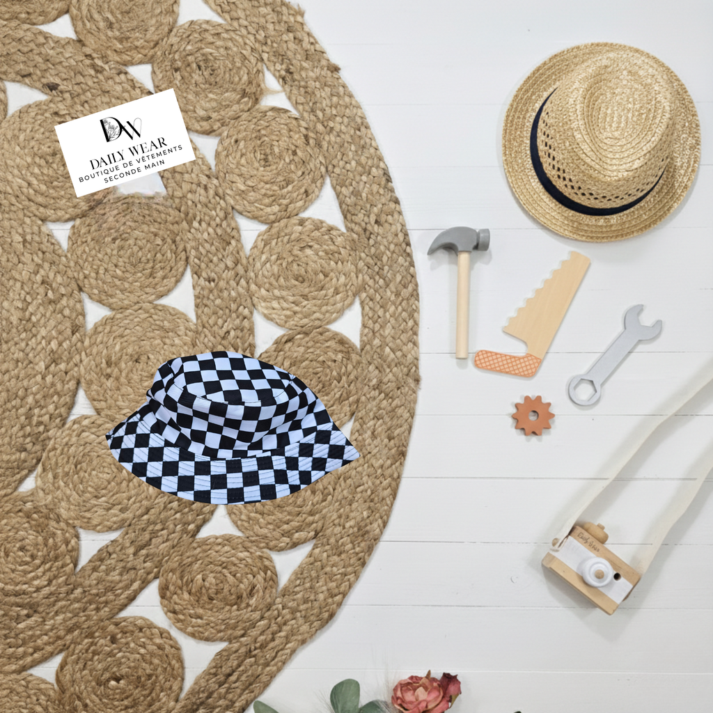 Chapeau à carreaux, Enfants