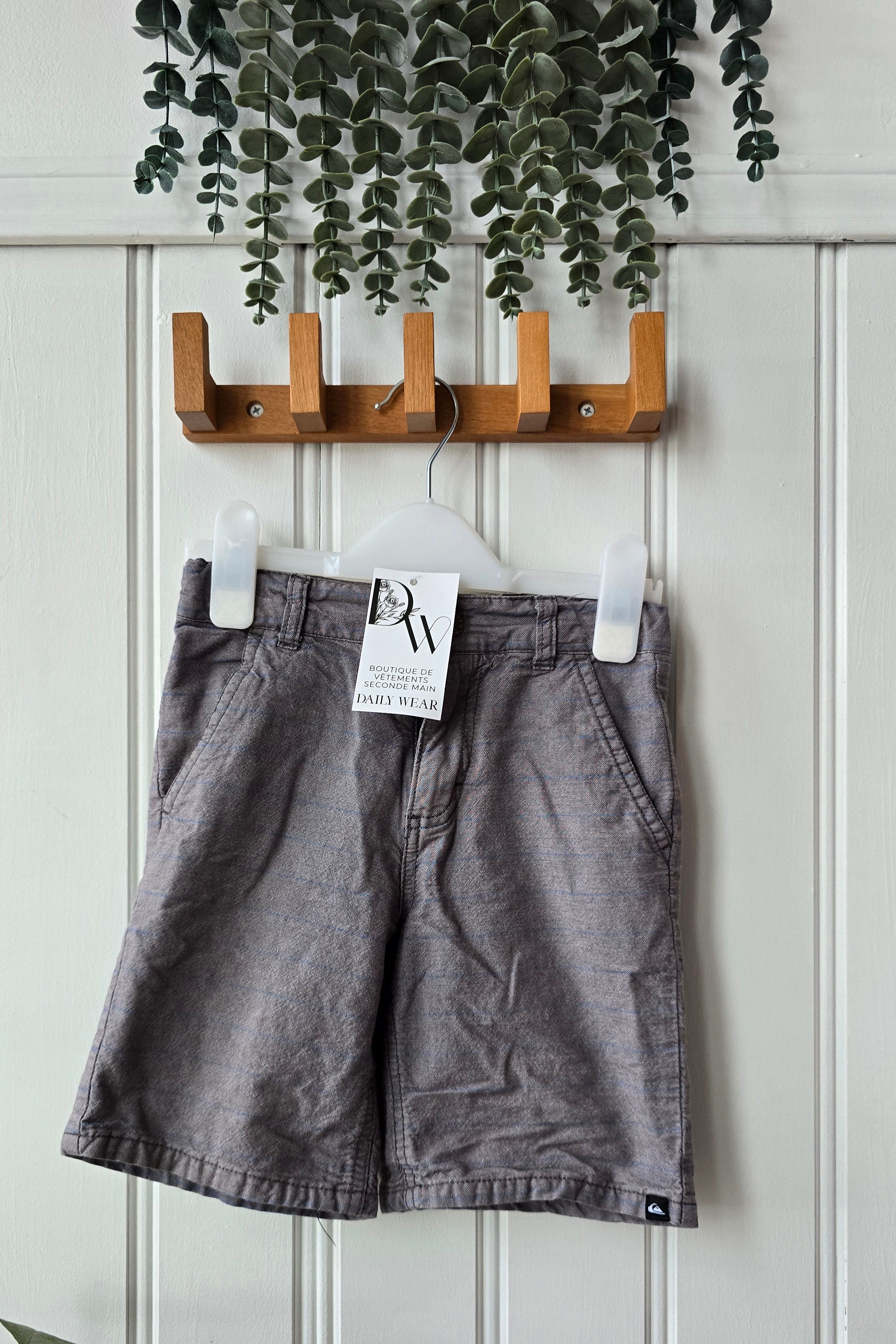 Short Quiksilver, 6 ans