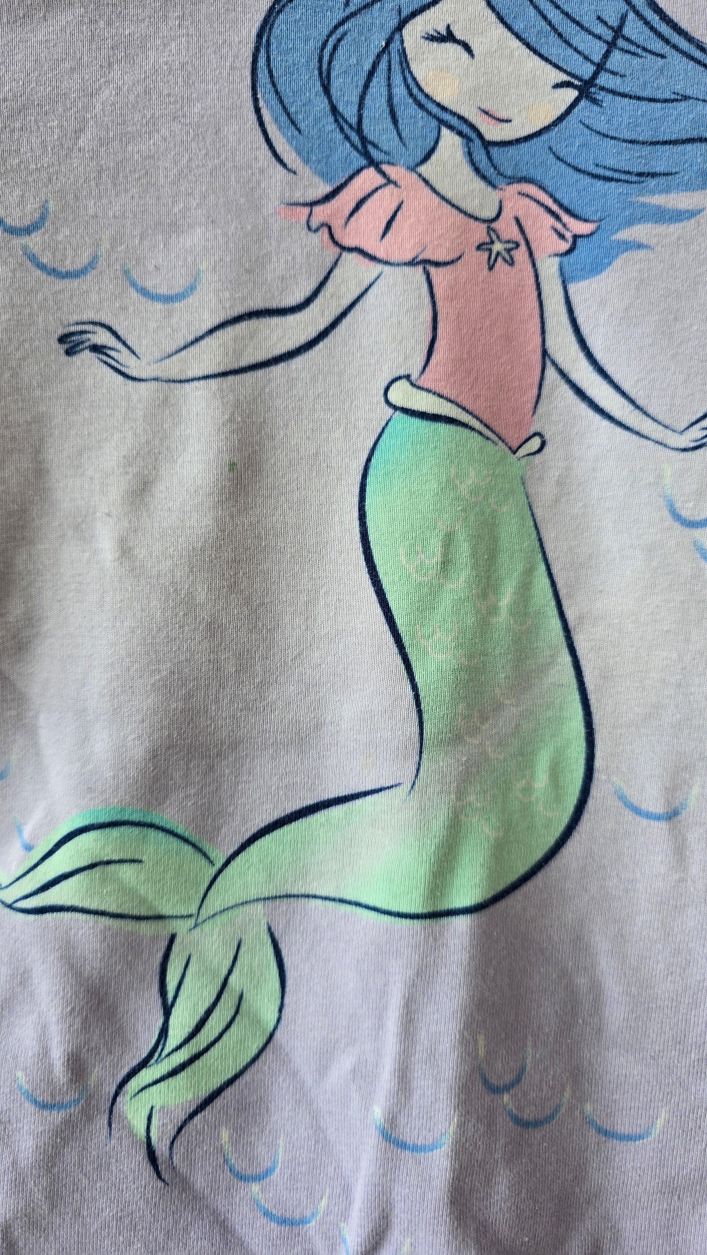 Pyjama Kirkland, 6 ans