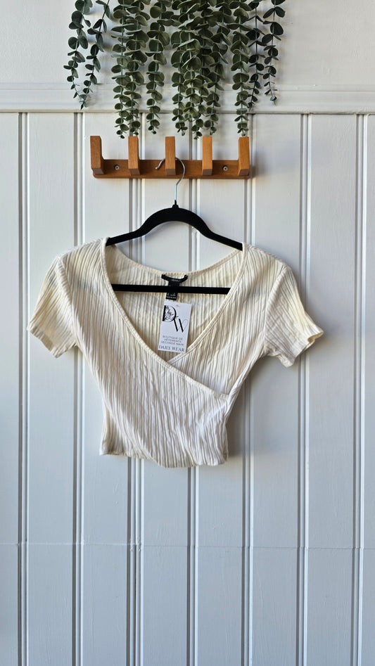 Haut Forever21, Médium