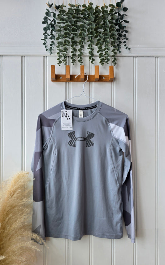 Chandail Under Armour, 10 ans