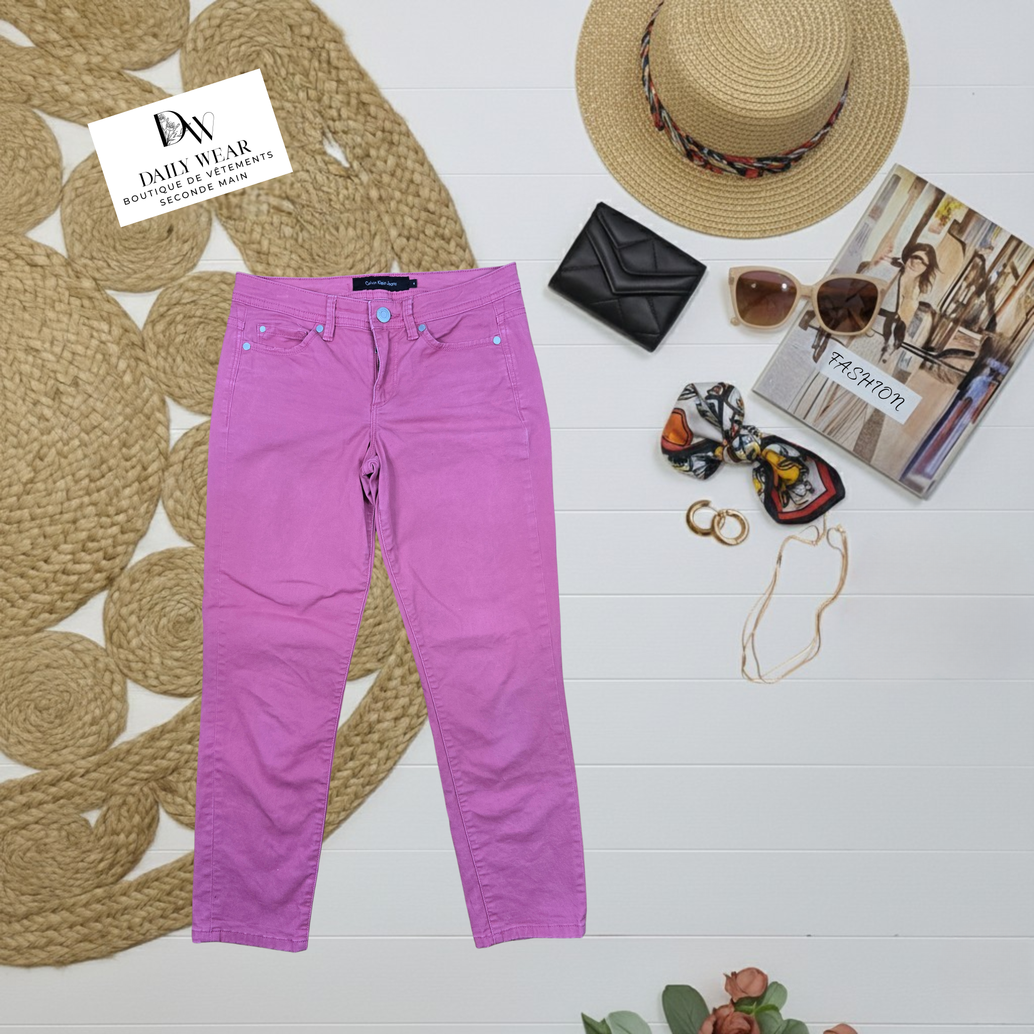 Capri Calvin Klein, 4