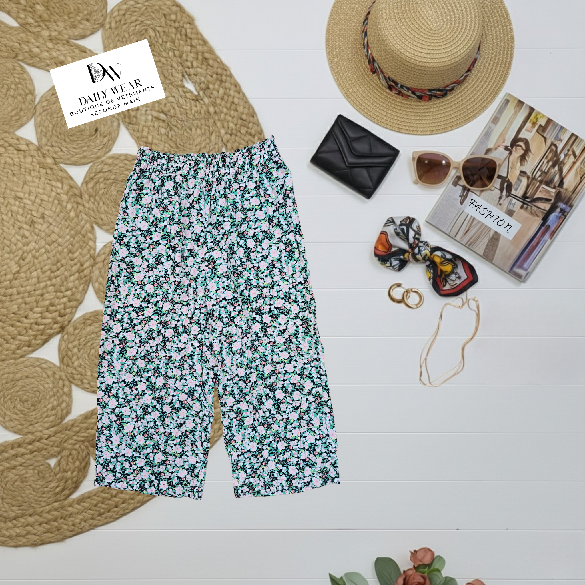 Capris Hunters, Médium