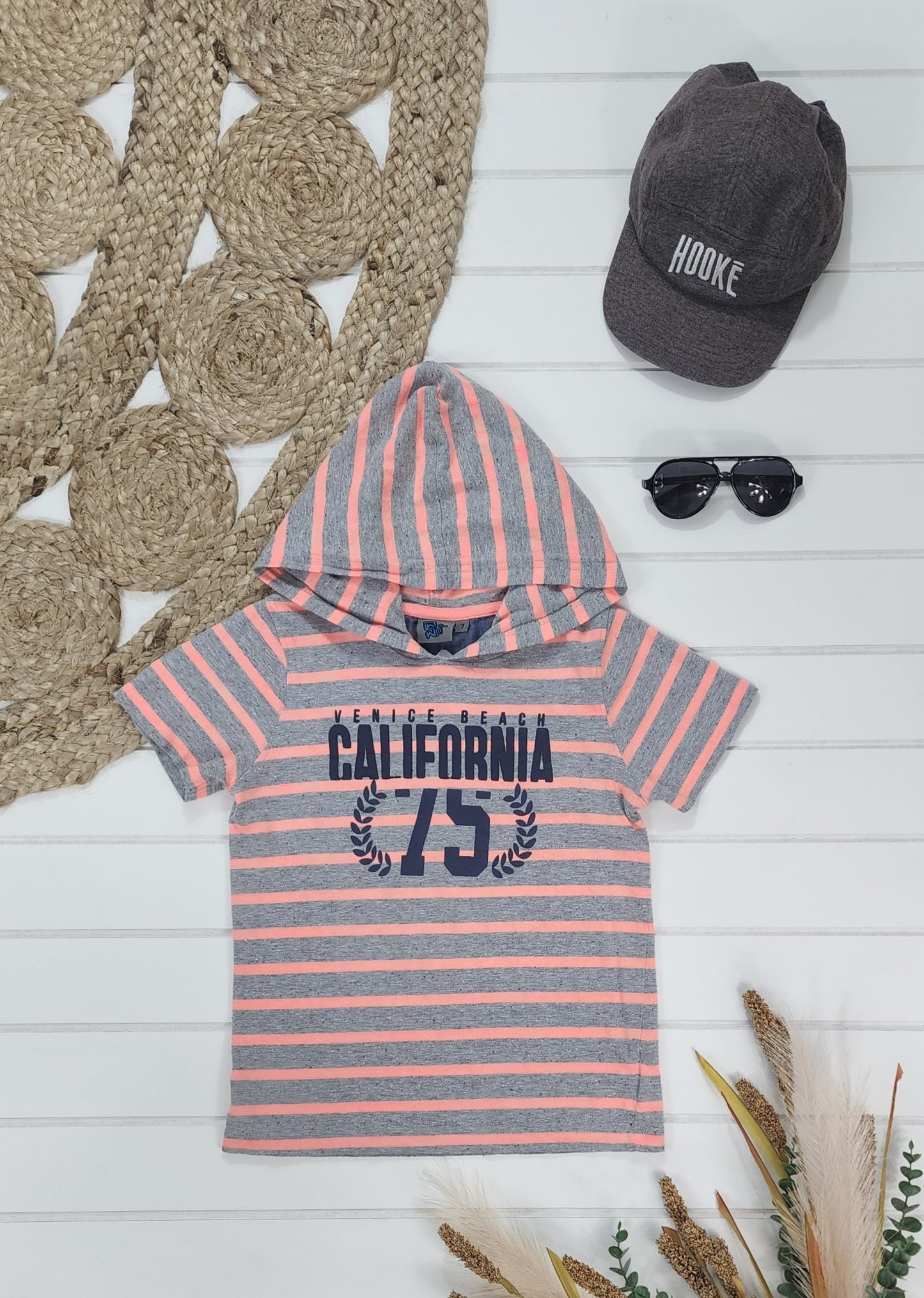 T-shirt à capuchon, 6 ans