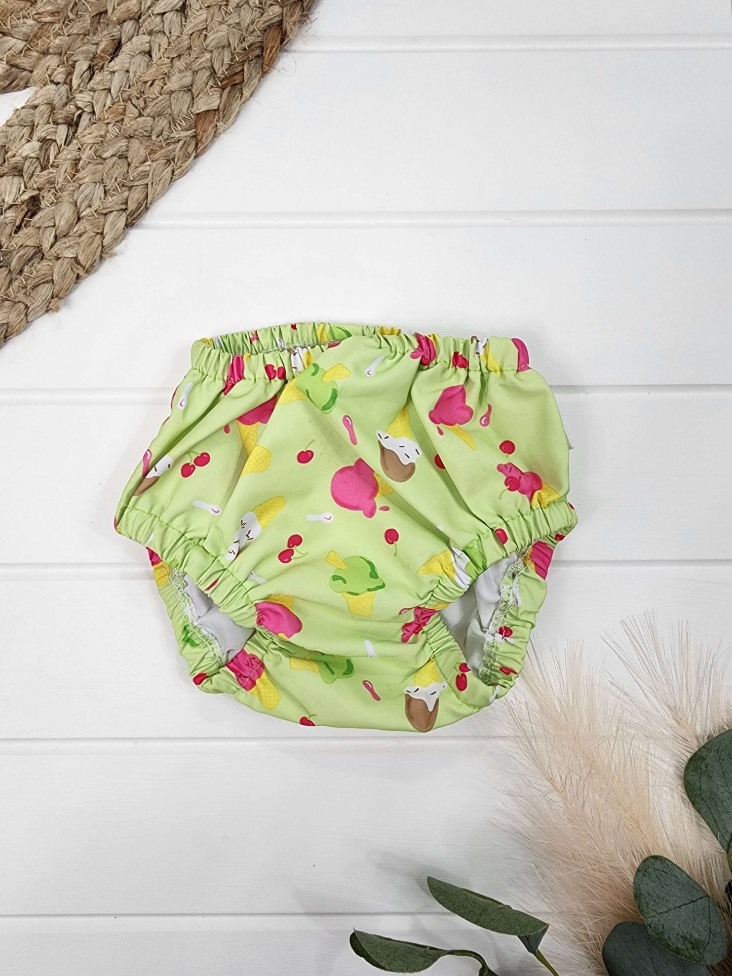 Couche de piscine, 12 mois